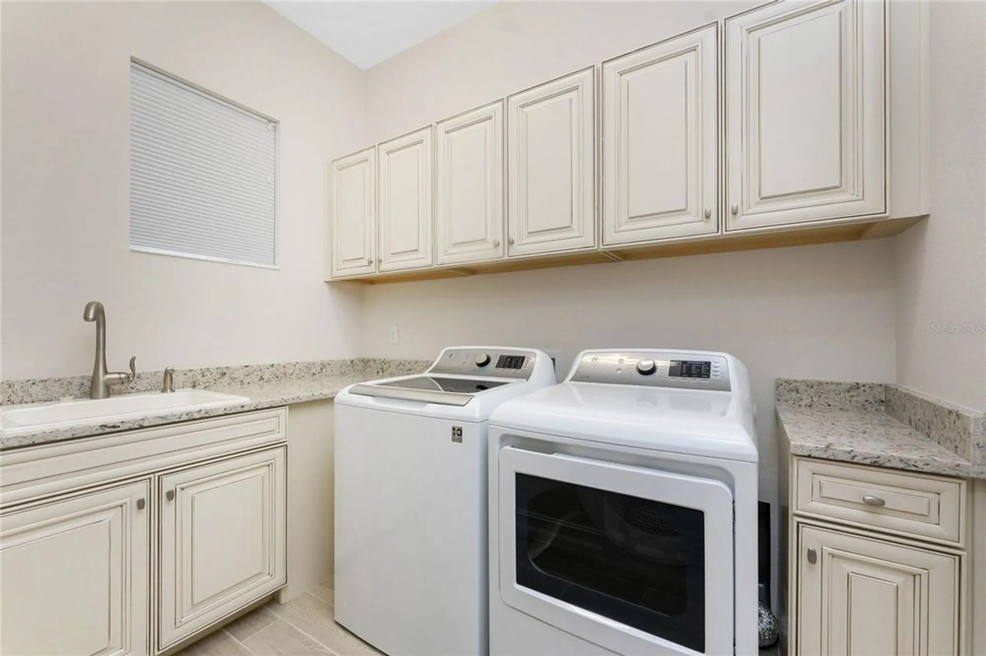 Property Slideshow image 35 of 94 | 10817 whisk fern dr, Venice, FL, 34293