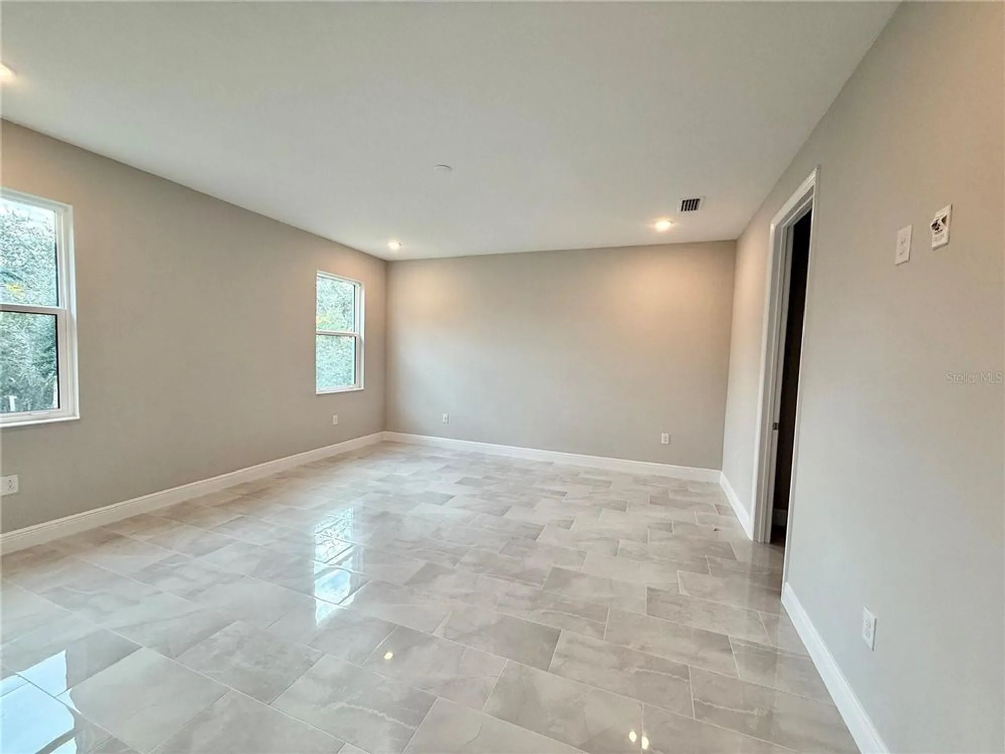 Property Slideshow image 19 of 50 | 2046 wallingford loop, Mount Dora, FL, 32757