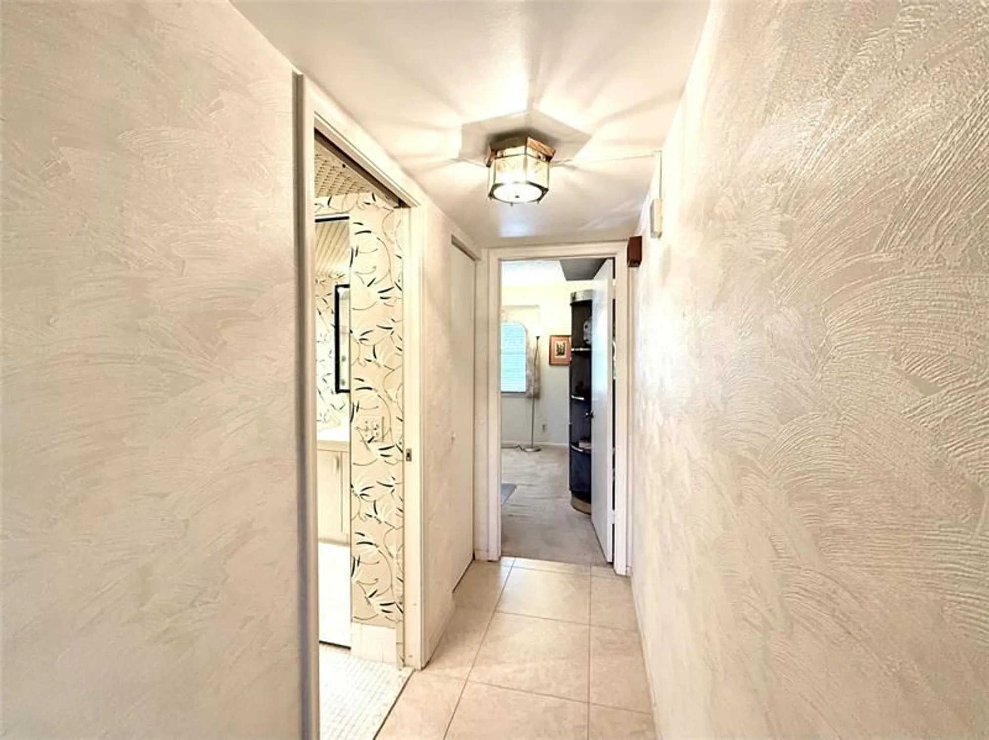 Property Slideshow image 16 of 34 | 2504 antigua ter apt d2, Coconut Creek, FL, 33066