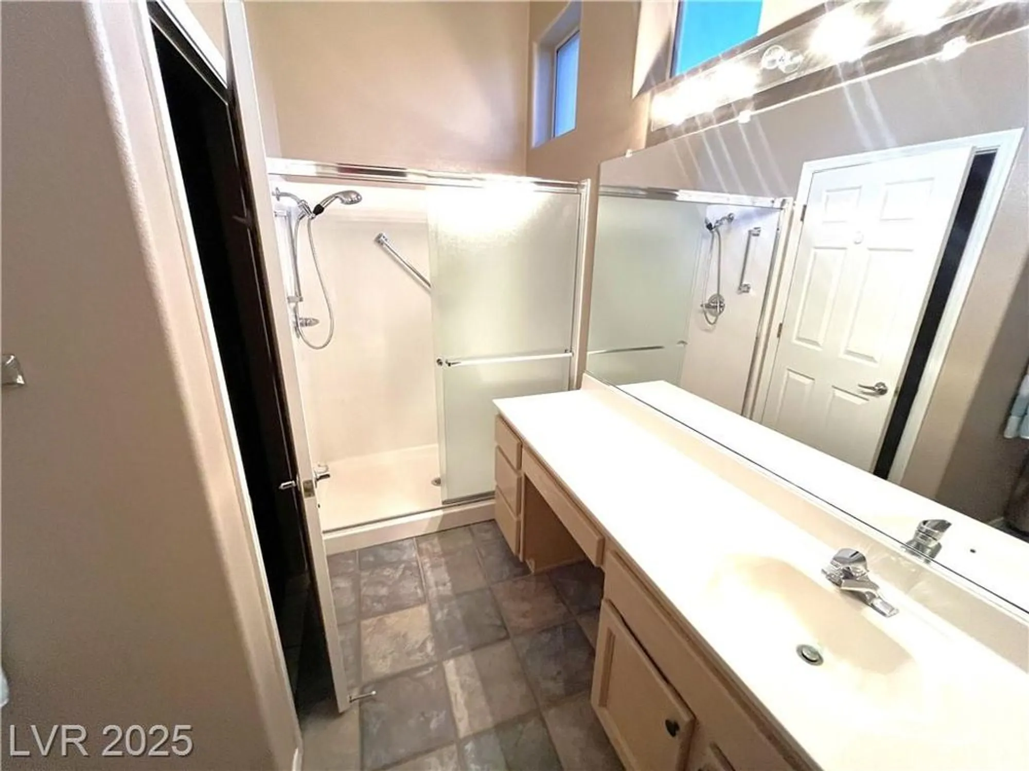 Property Slideshow image 8 of 37 | 10717 grand cypress ave, Las Vegas, NV, 89134