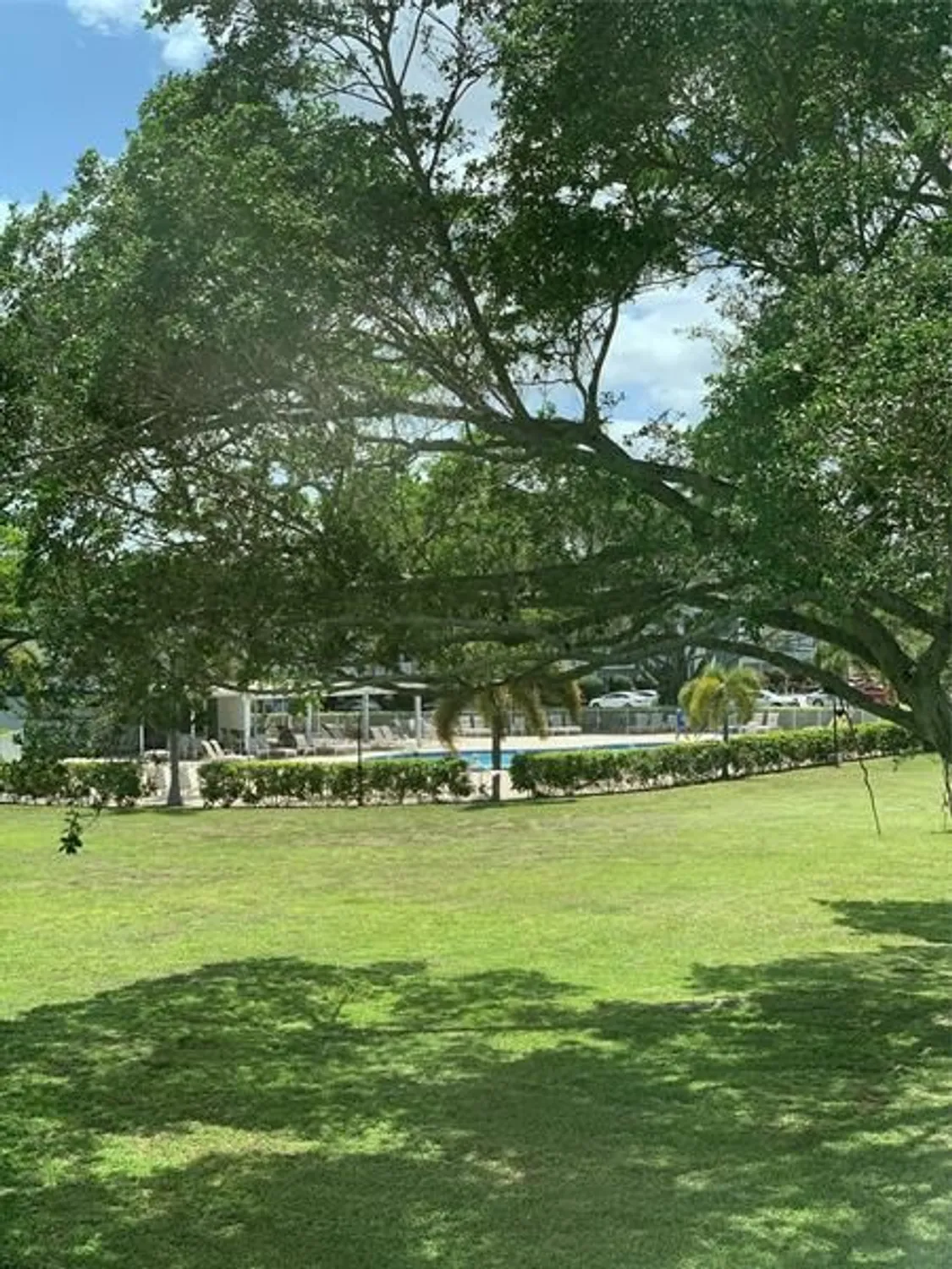 Property Slideshow image 36 of 76 | 2005 berkshire a # 2005, Deerfield Beach, FL, 33442