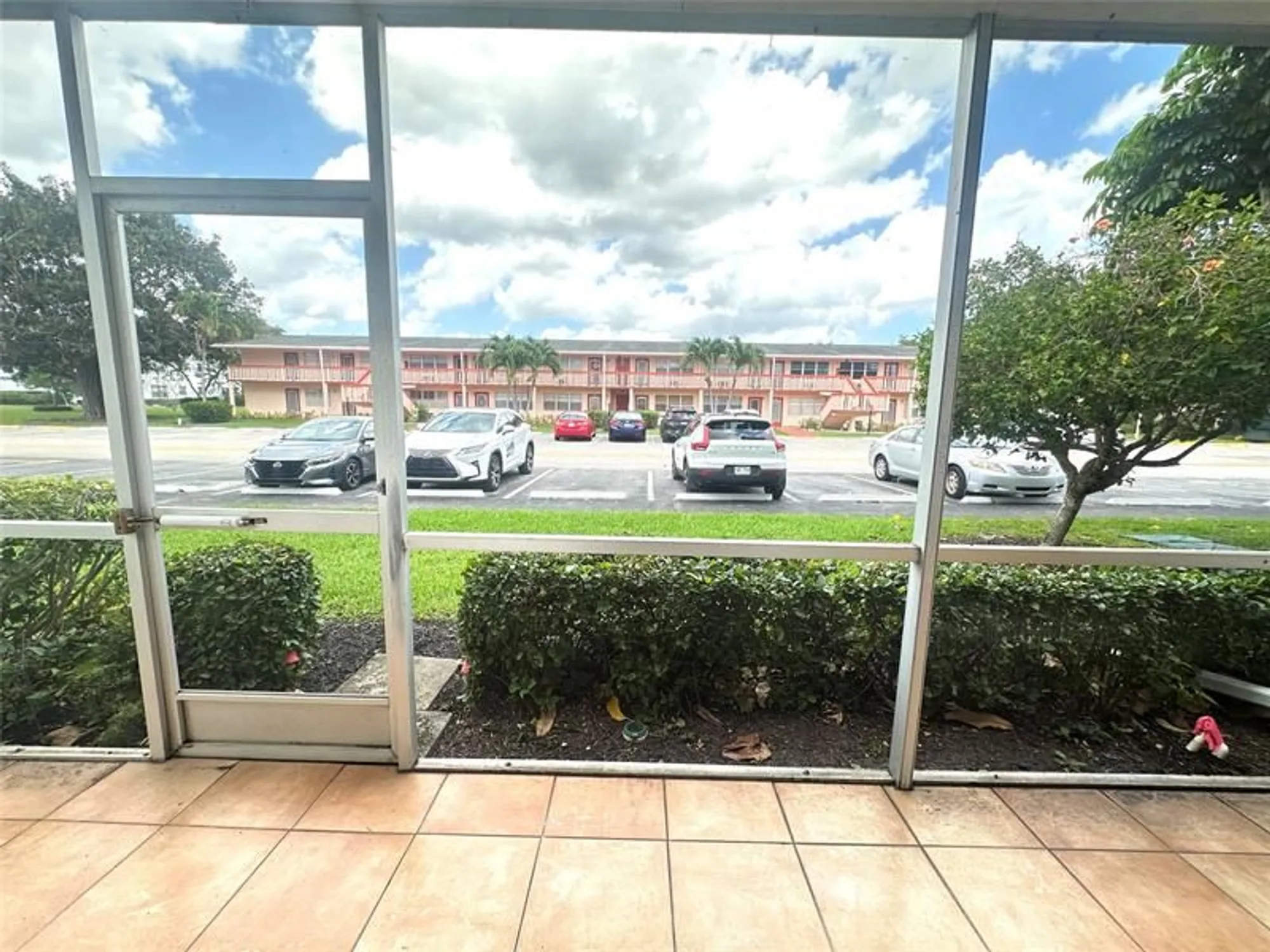 Property Slideshow image 23 of 67 | 492 tilford w # 492, Deerfield Beach, FL, 33442