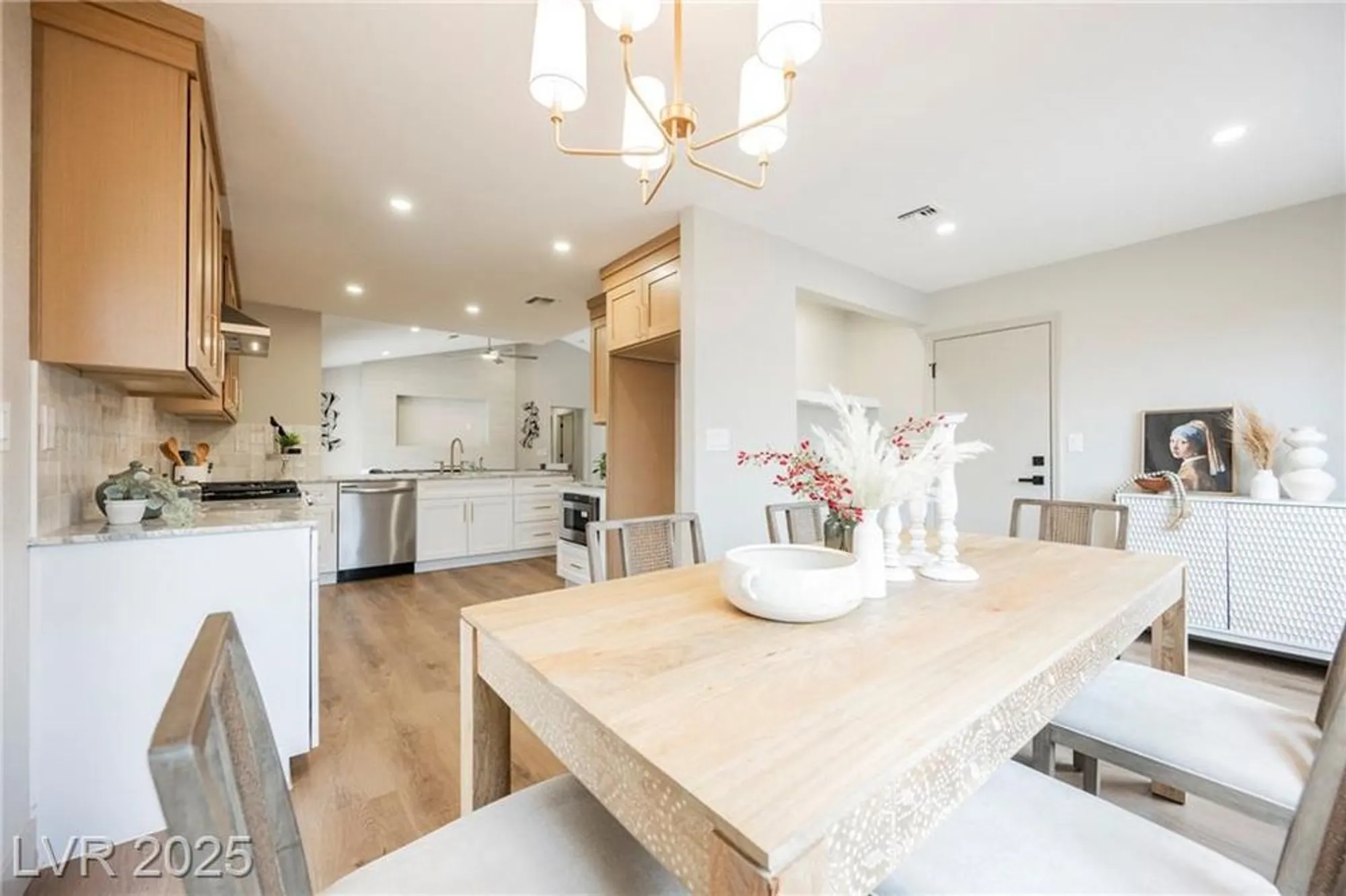 Property Slideshow image 15 of 28 | 9337 quail ridge dr, Las Vegas, NV, 89134