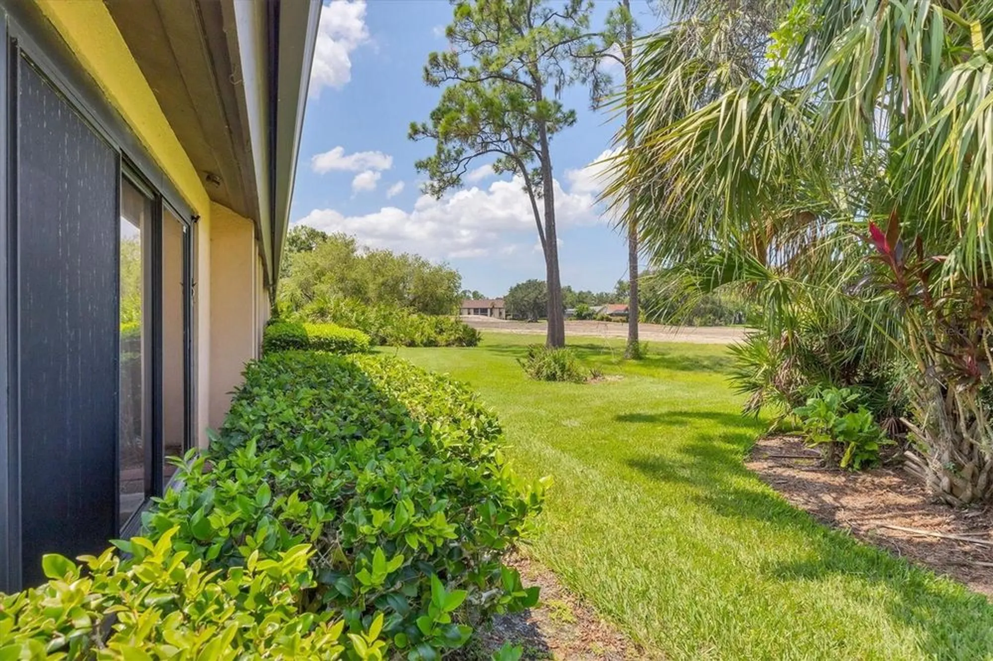 Property Slideshow image 24 of 45 | 6271 timber lake dr g6, Sarasota, FL, 34243