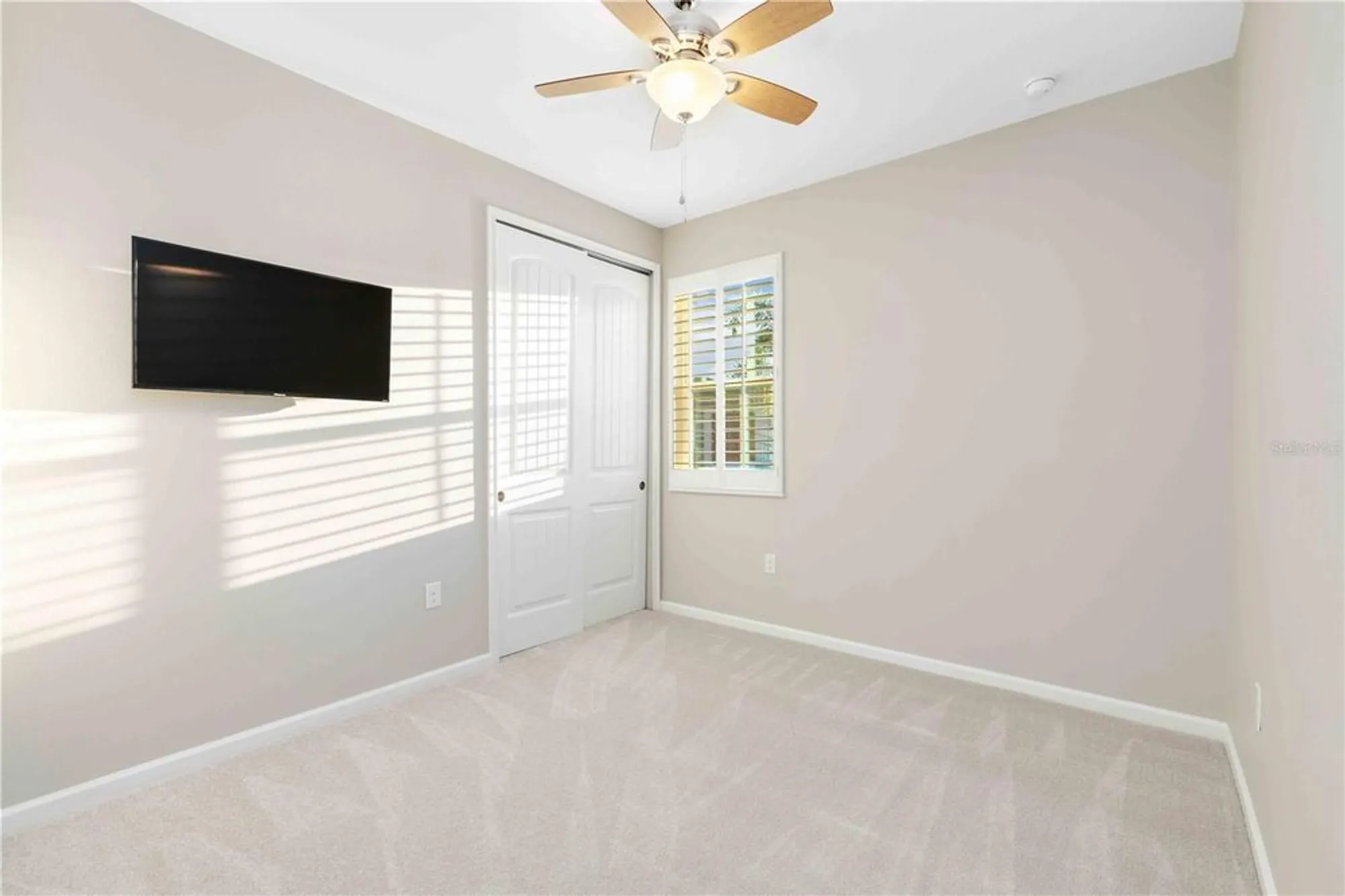 Property Slideshow image 19 of 27 | 11812 brookside dr, Bradenton, FL, 34211