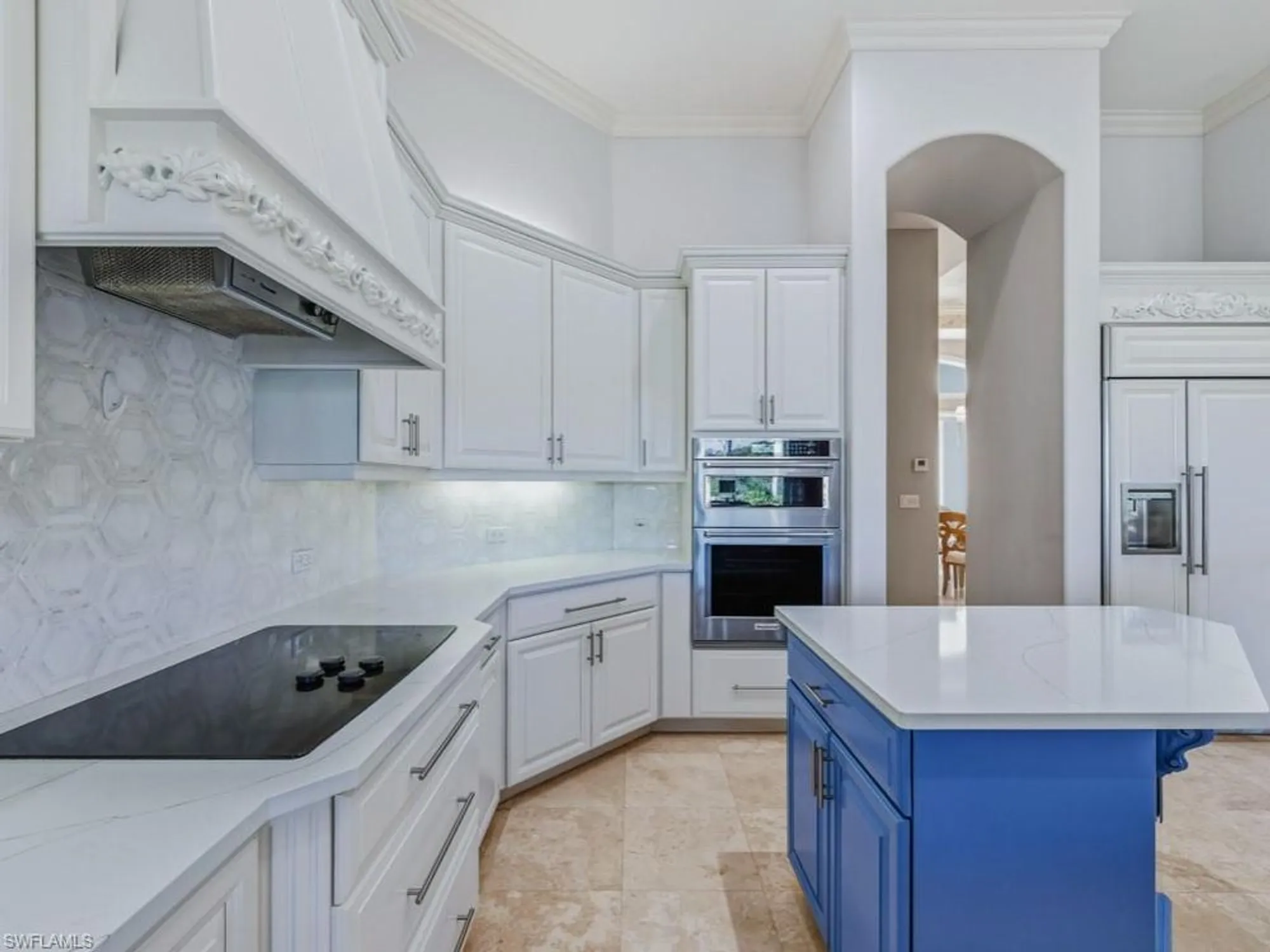 Property Slideshow image 11 of 48 | 3440 creekview dr, Bonita Springs, FL, 34134