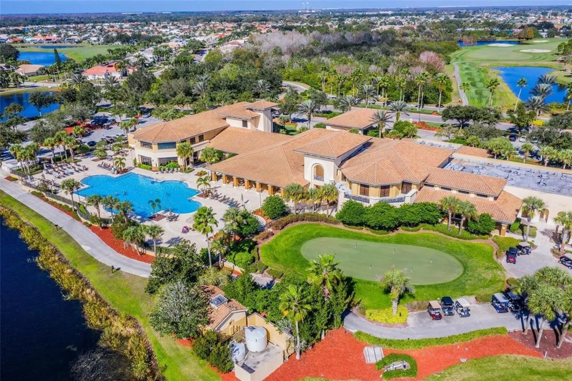 Property Slideshow image 47 of 66 | 821 chipper dr, Sun City Center, FL, 33573