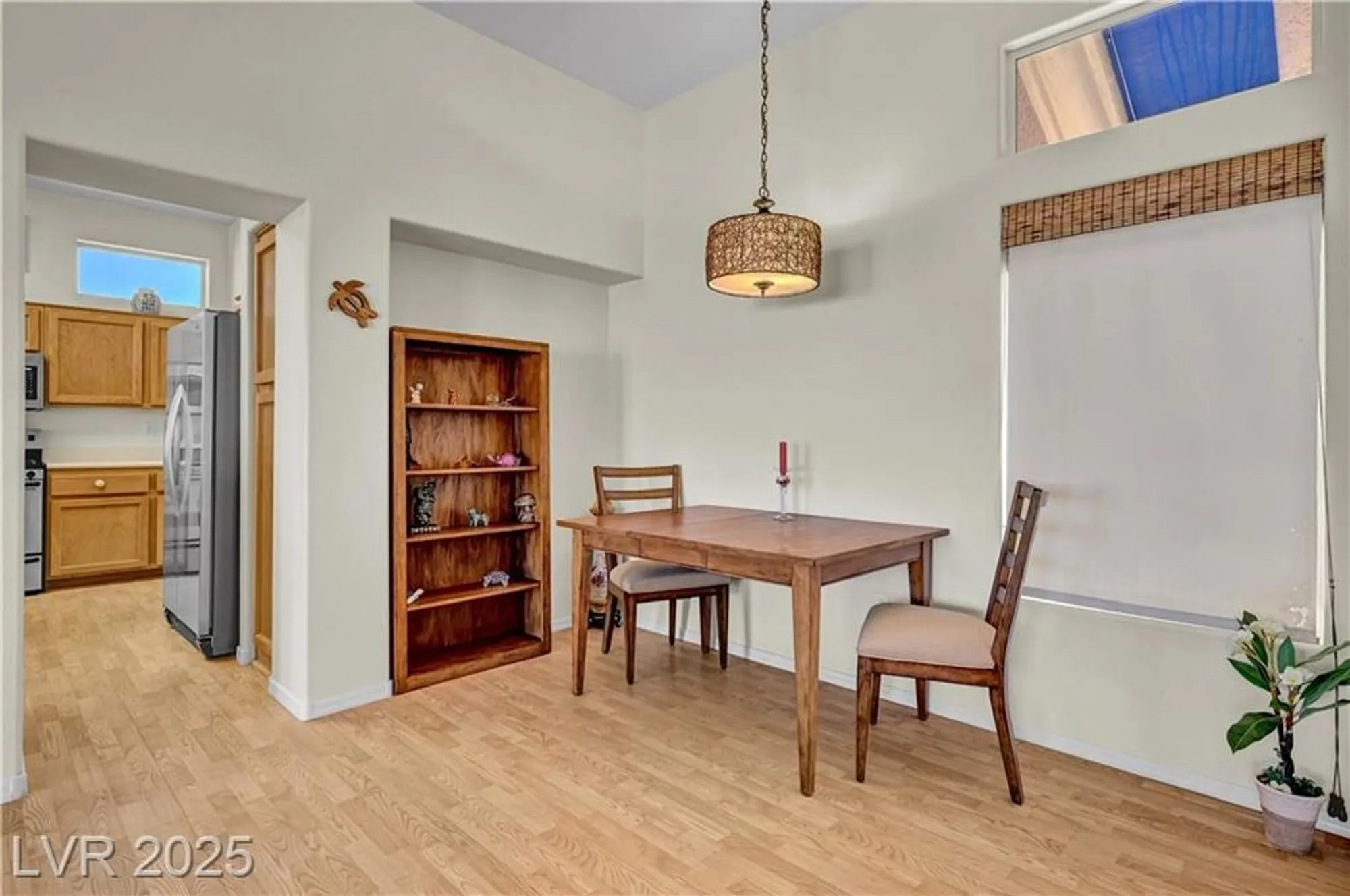 Property Slideshow image 13 of 78 | 10020 villa ridge dr, Las Vegas, NV, 89134