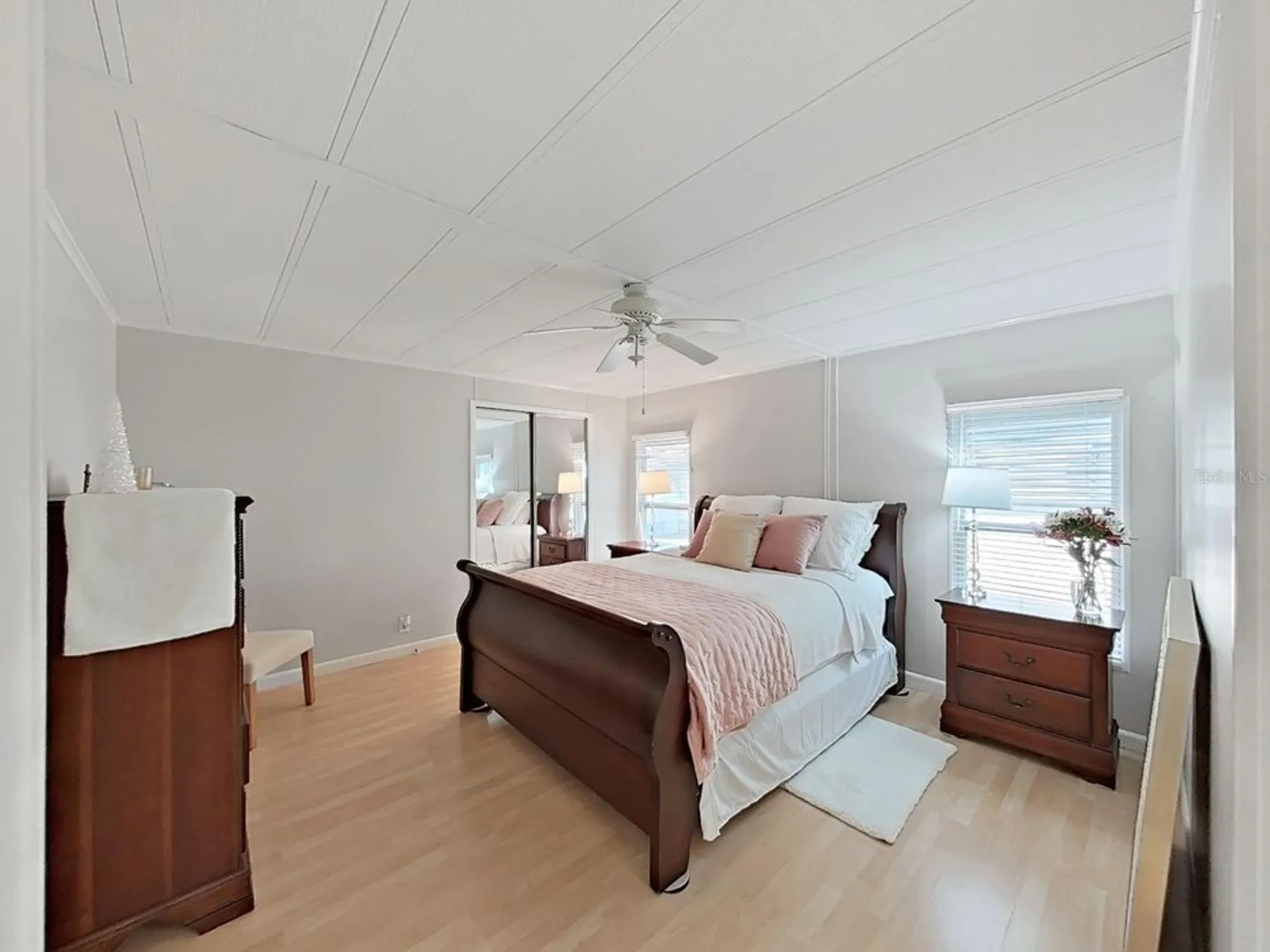 Property Slideshow image 23 of 45 | 4928 foxdale dr, Lakeland, FL, 33810