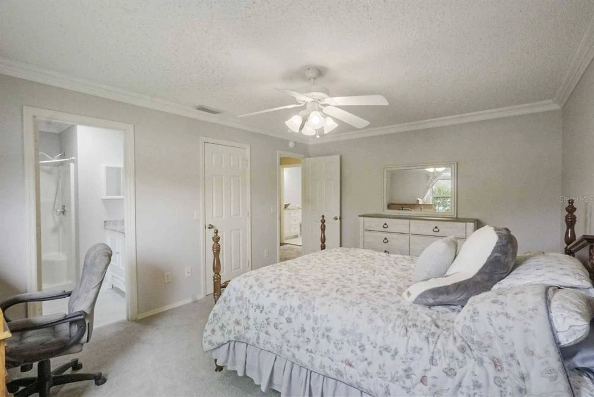 Property Slideshow image 19 of 32 | 17423 se 77th helmsdale ct, The Villages, FL, 32162