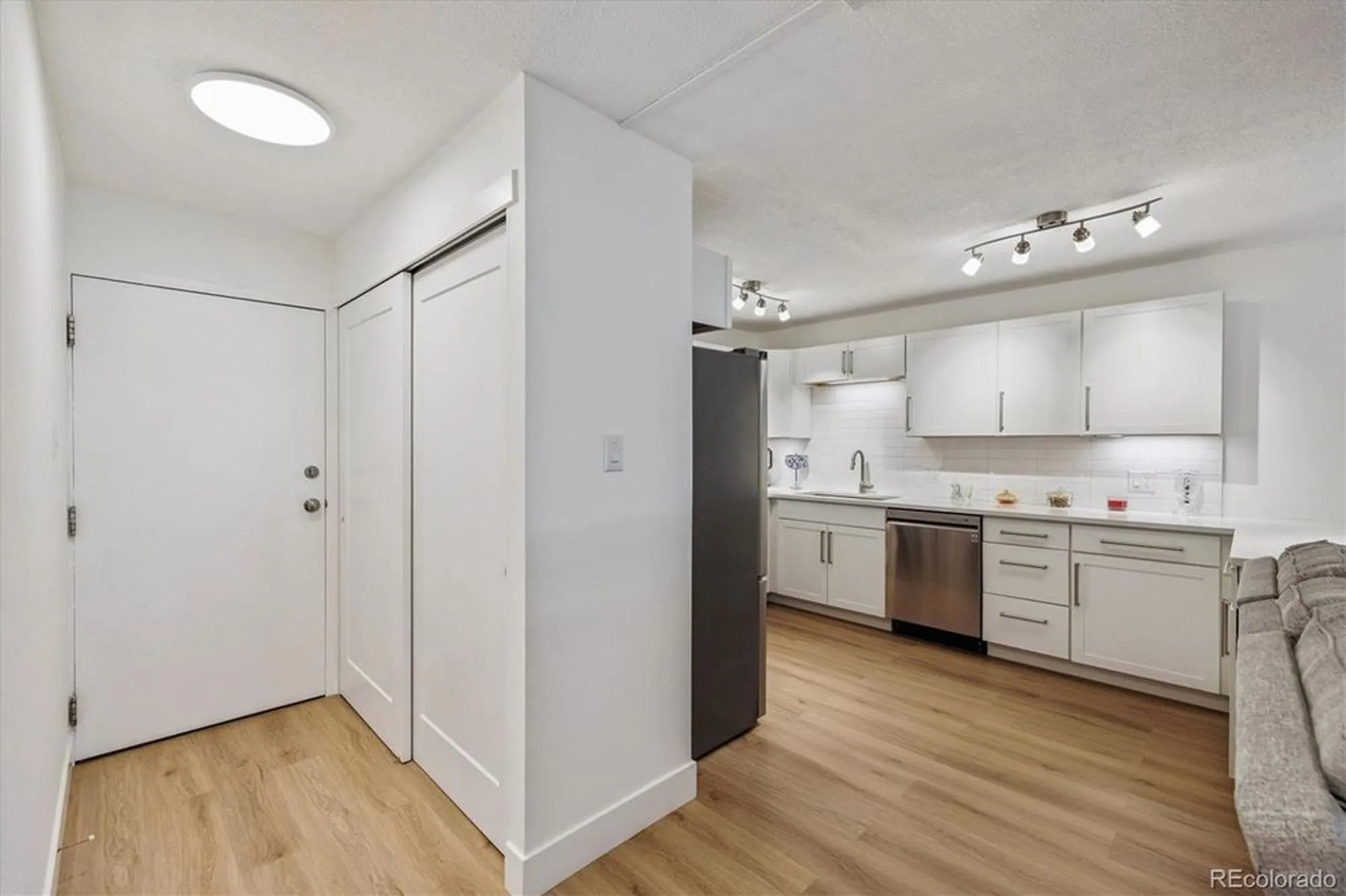 Property Slideshow image 8 of 39 | 745 s alton way unit 11a, Denver, CO, 80247