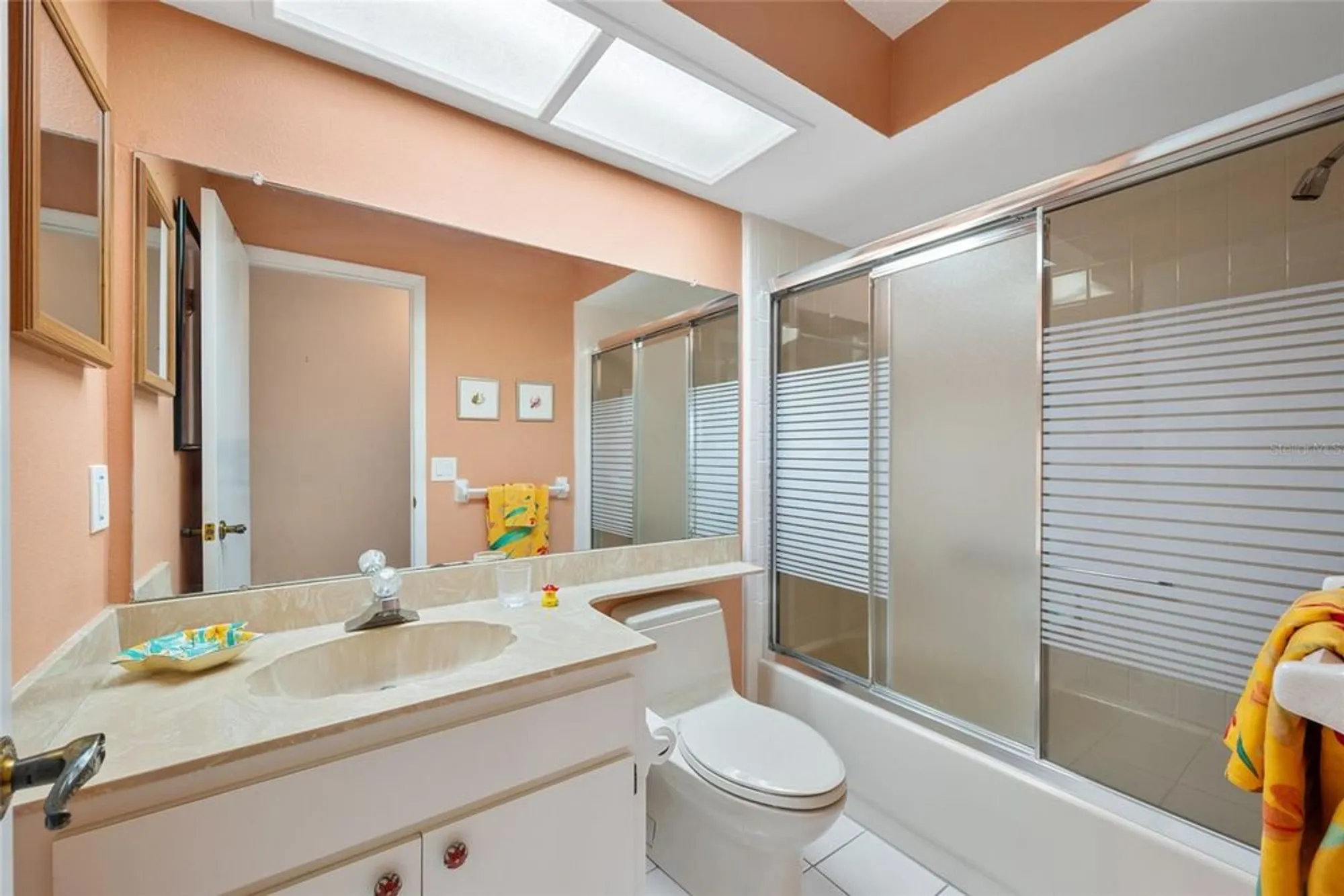 Property Slideshow image 30 of 50 | 3948 tarpon pointe cir, Palm Harbor, FL, 34684