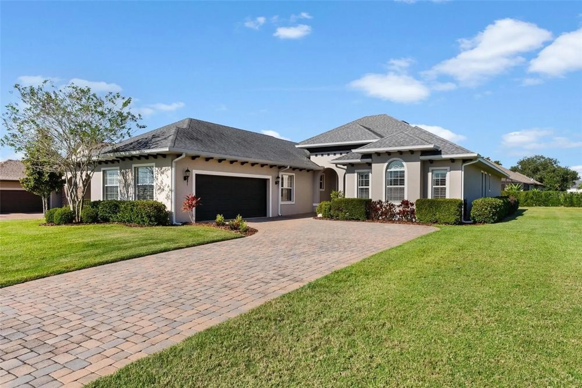 Property Slideshow image 3 of 46 | 39517 hillrise ln, Lady Lake, FL, 32159