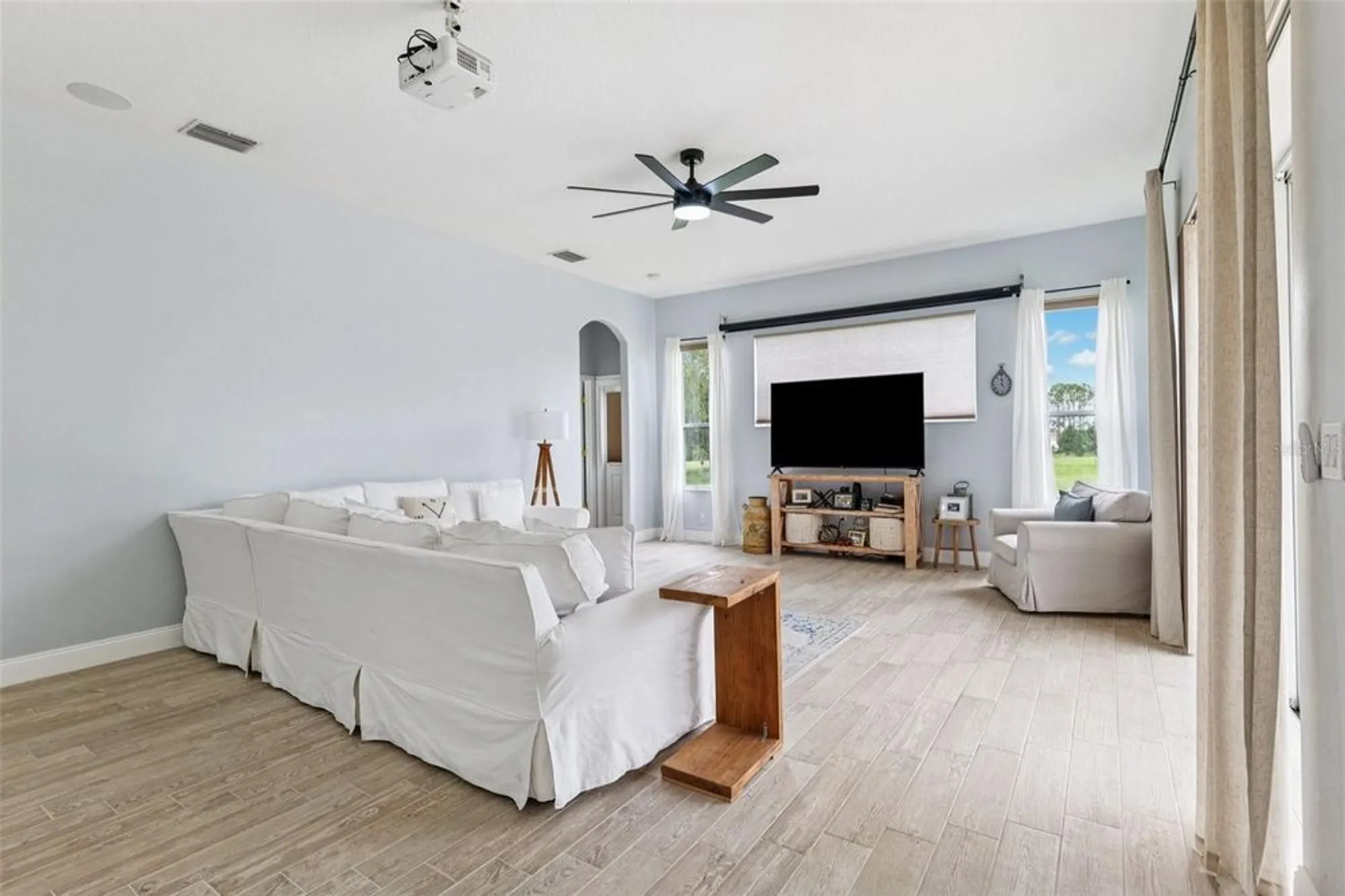 Property Slideshow image 17 of 52 | 13049 thoroughbred dr, Dade City, FL, 33525