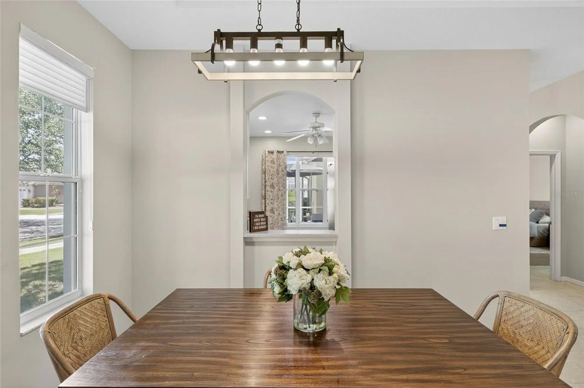 Property Slideshow image 16 of 59 | 208 oceania ct, Apollo Beach, FL, 33572