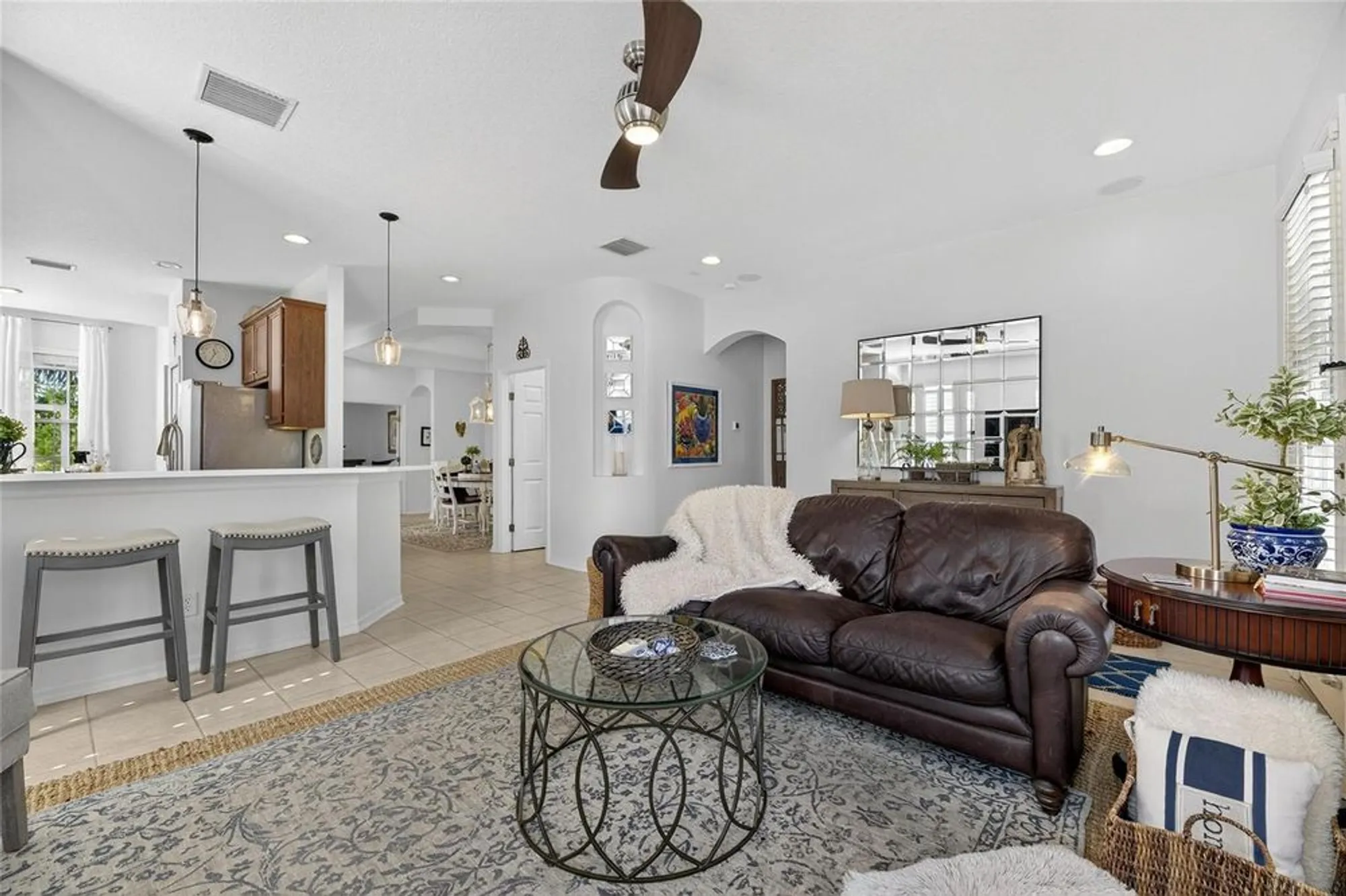 Property Slideshow image 10 of 100 | 5612 golden isles dr, Apollo Beach, FL, 33572