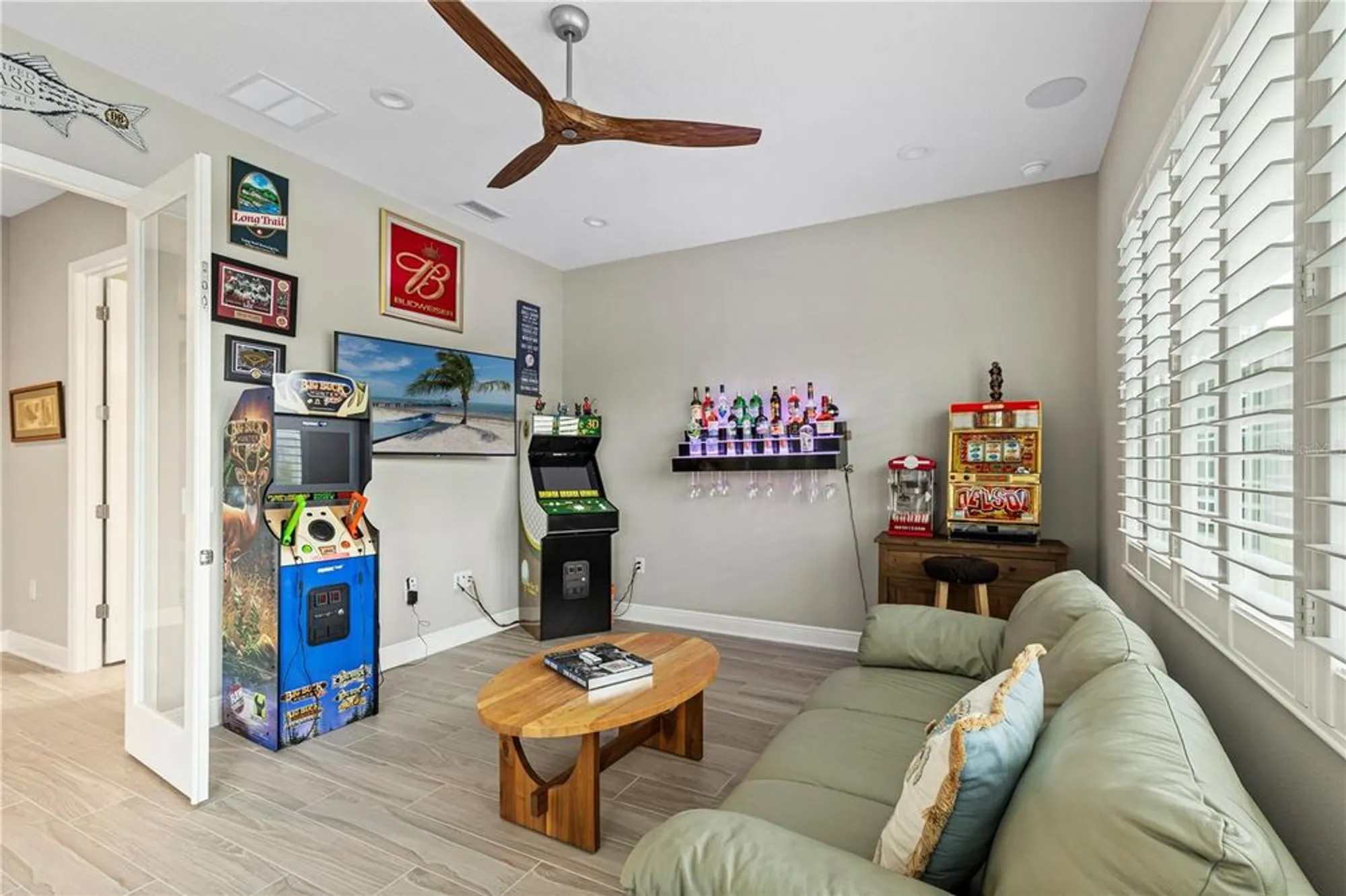 Property Slideshow image 17 of 37 | 21244 holmes cir, Venice, FL, 34293