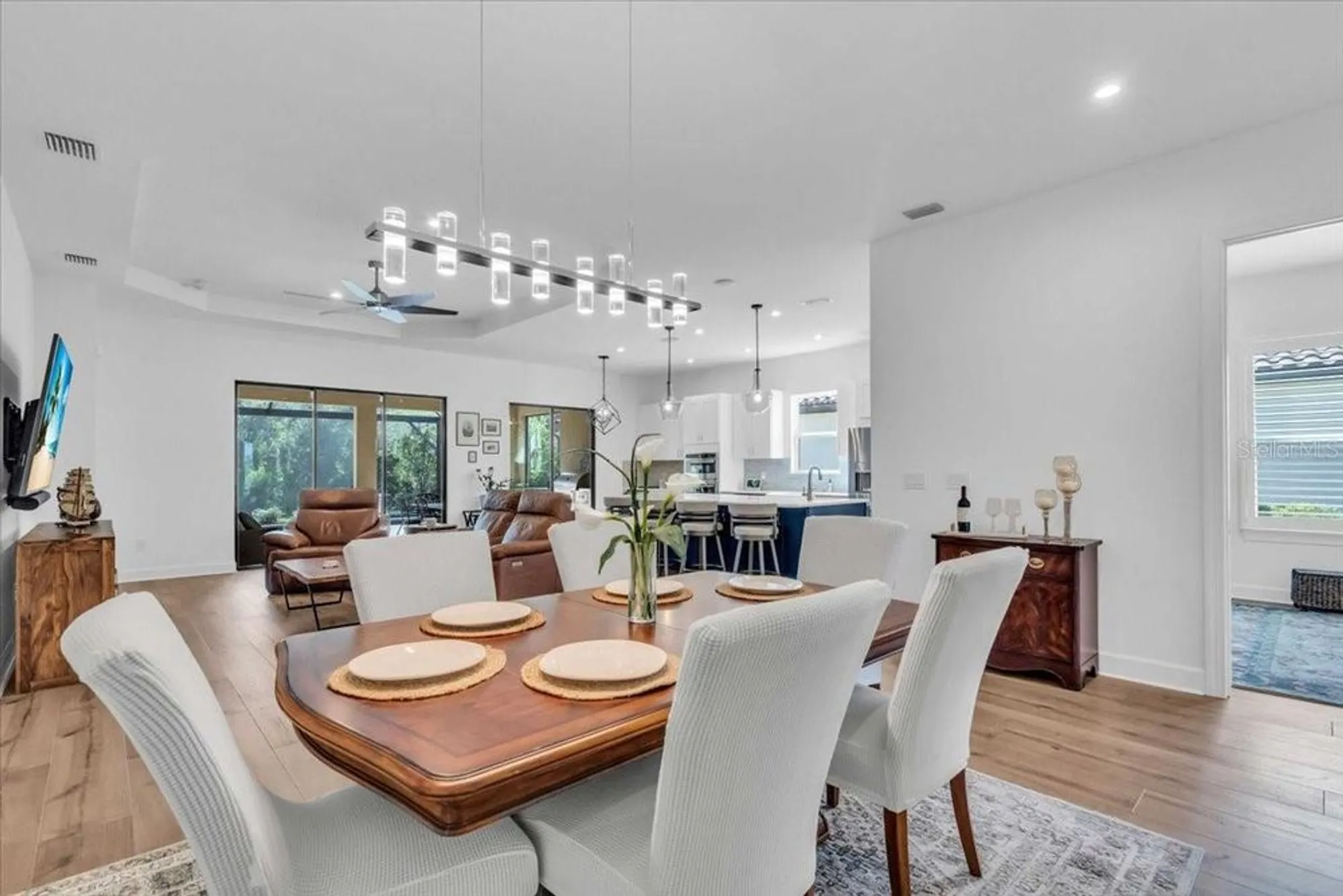 Property Slideshow image 7 of 43 | 10804 wicker park pl, Palmetto, FL, 34221