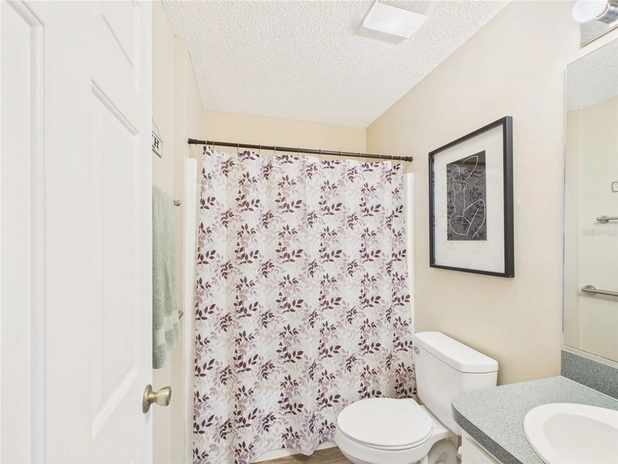Property Slideshow image 17 of 19 | 2517 privada dr, The Villages, FL, 32162