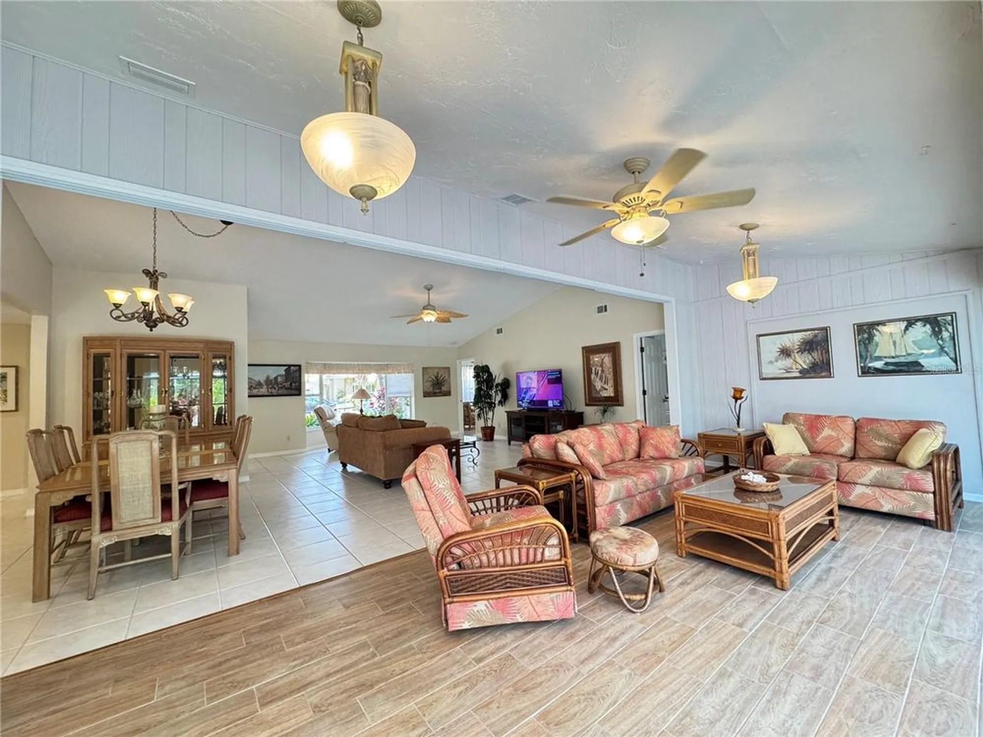 Property Slideshow image 8 of 55 | 5714 garden lakes fern, Bradenton, FL, 34203