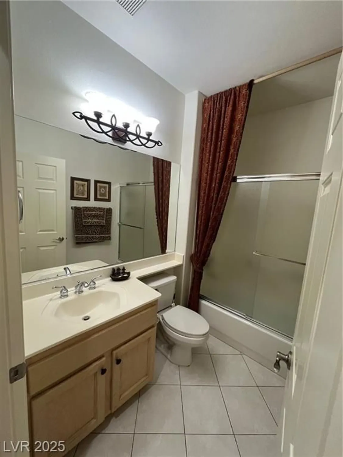 Property Slideshow image 6 of 38 | 10525 mission lakes ave, Las Vegas, NV, 89134