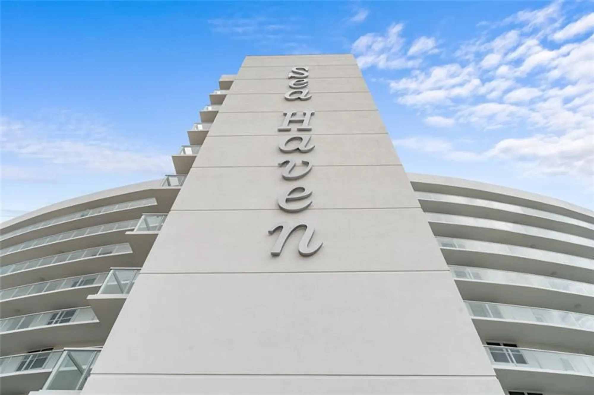 Property Slideshow image 1 of 35 | 2731 ne 14th street cswy 637, Pompano Beach, FL, 33062