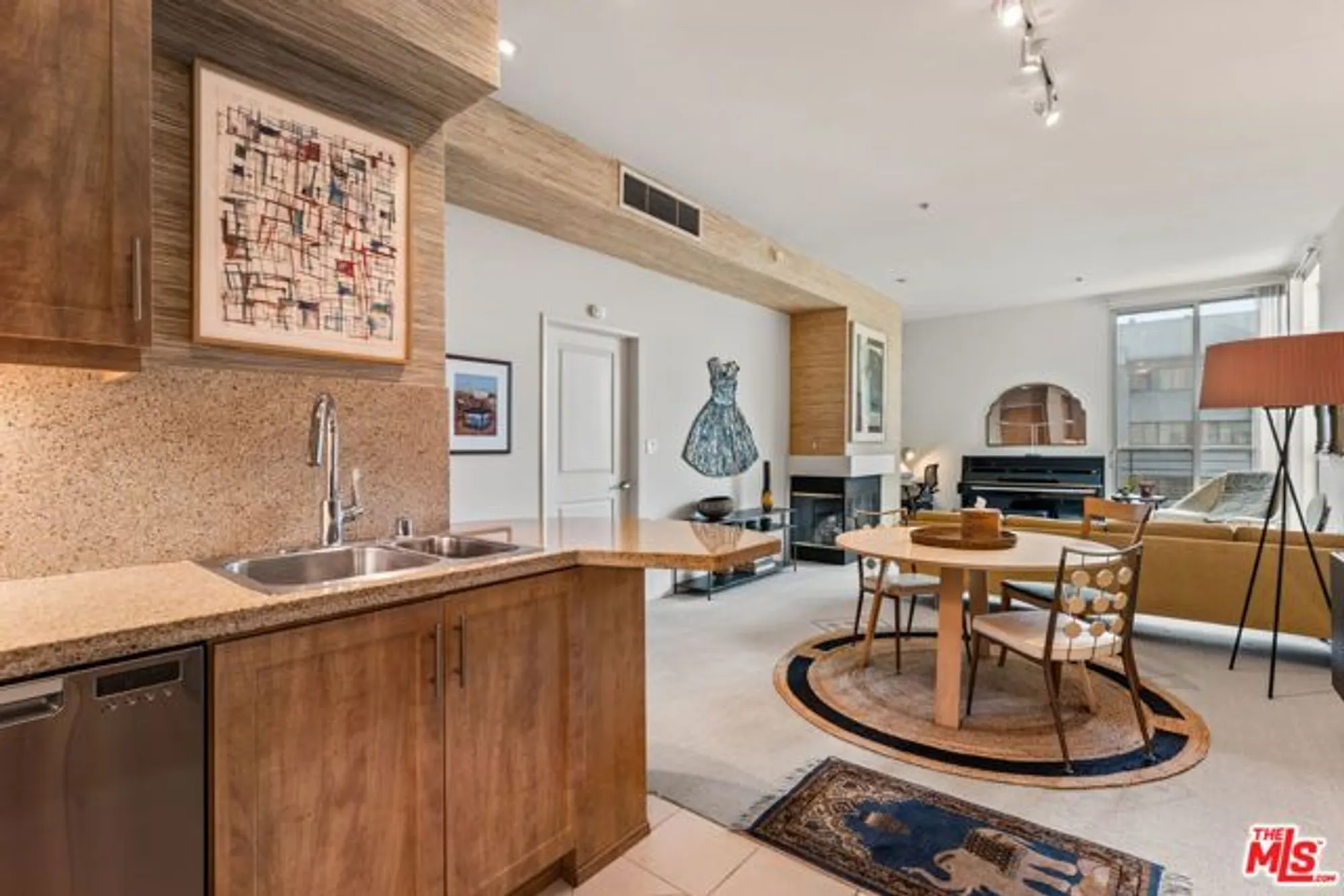 Property Slideshow image 15 of 35 | 267 s san pedro st 621, Los Angeles, CA, 90012