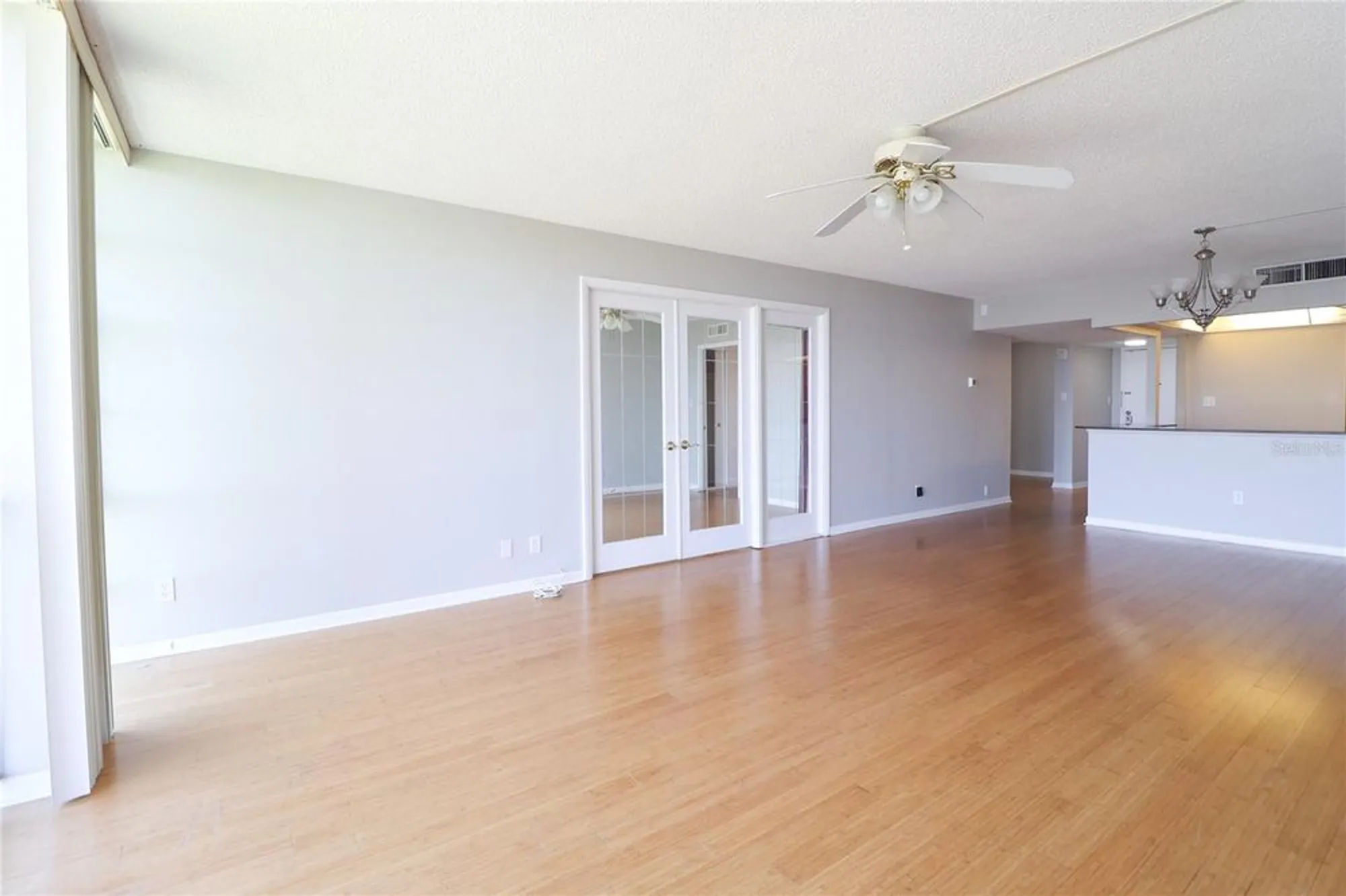 Property Slideshow image 11 of 28 | 7400 sun island dr 501, South Pasadena, FL, 33707