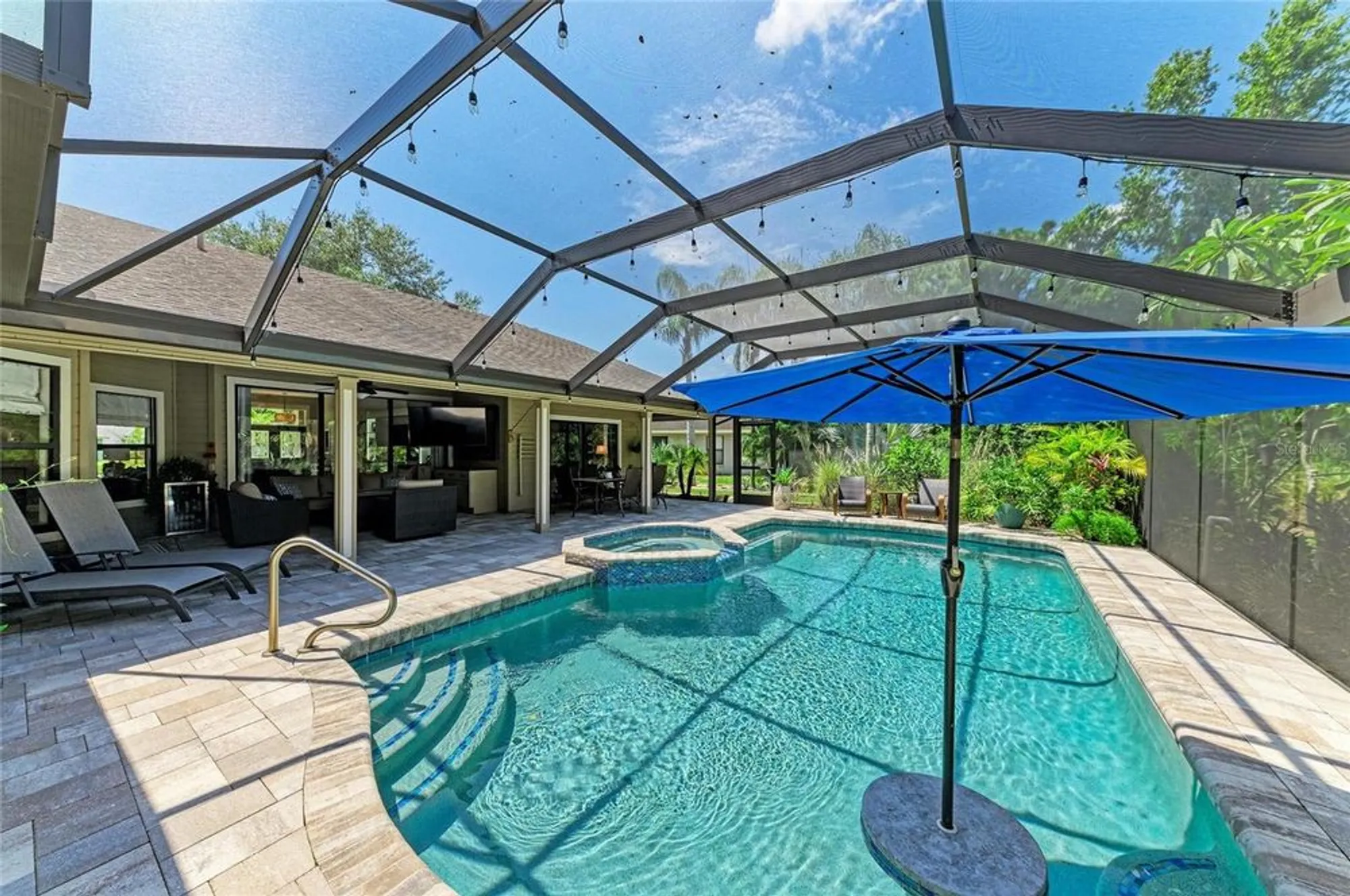 Property Slideshow image 59 of 69 | 8416 palm lakes ct, Sarasota, FL, 34243