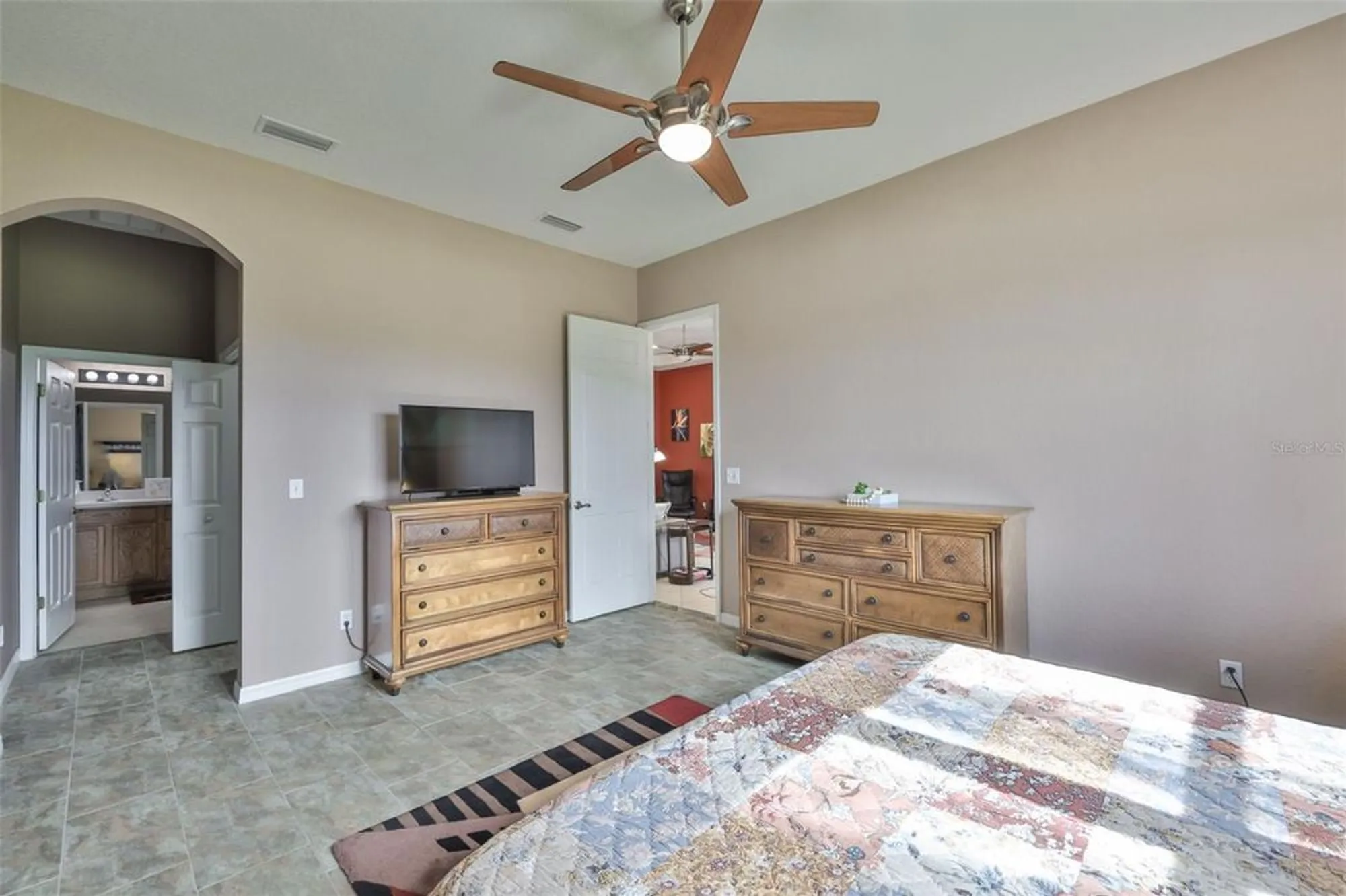 Property Slideshow image 22 of 95 | 2432 kensington greens dr # 15, Sun City Center, FL, 33573