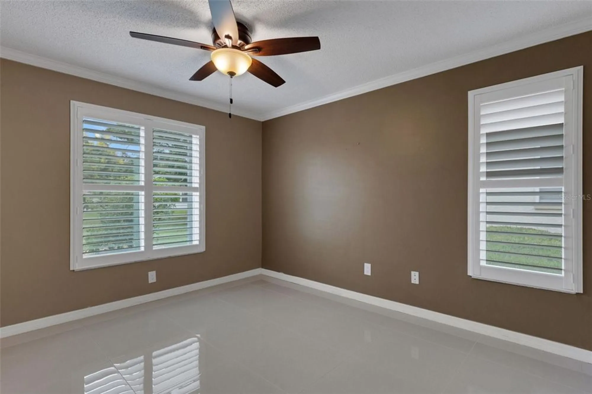 Property Slideshow image 36 of 90 | 3098 e dorchester dr, Palm Harbor, FL, 34684