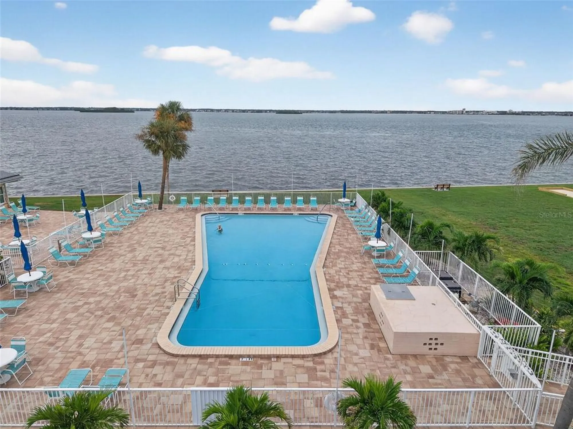 Property Slideshow image 40 of 44 | 2 causeway blvd 101, Dunedin, FL, 34698