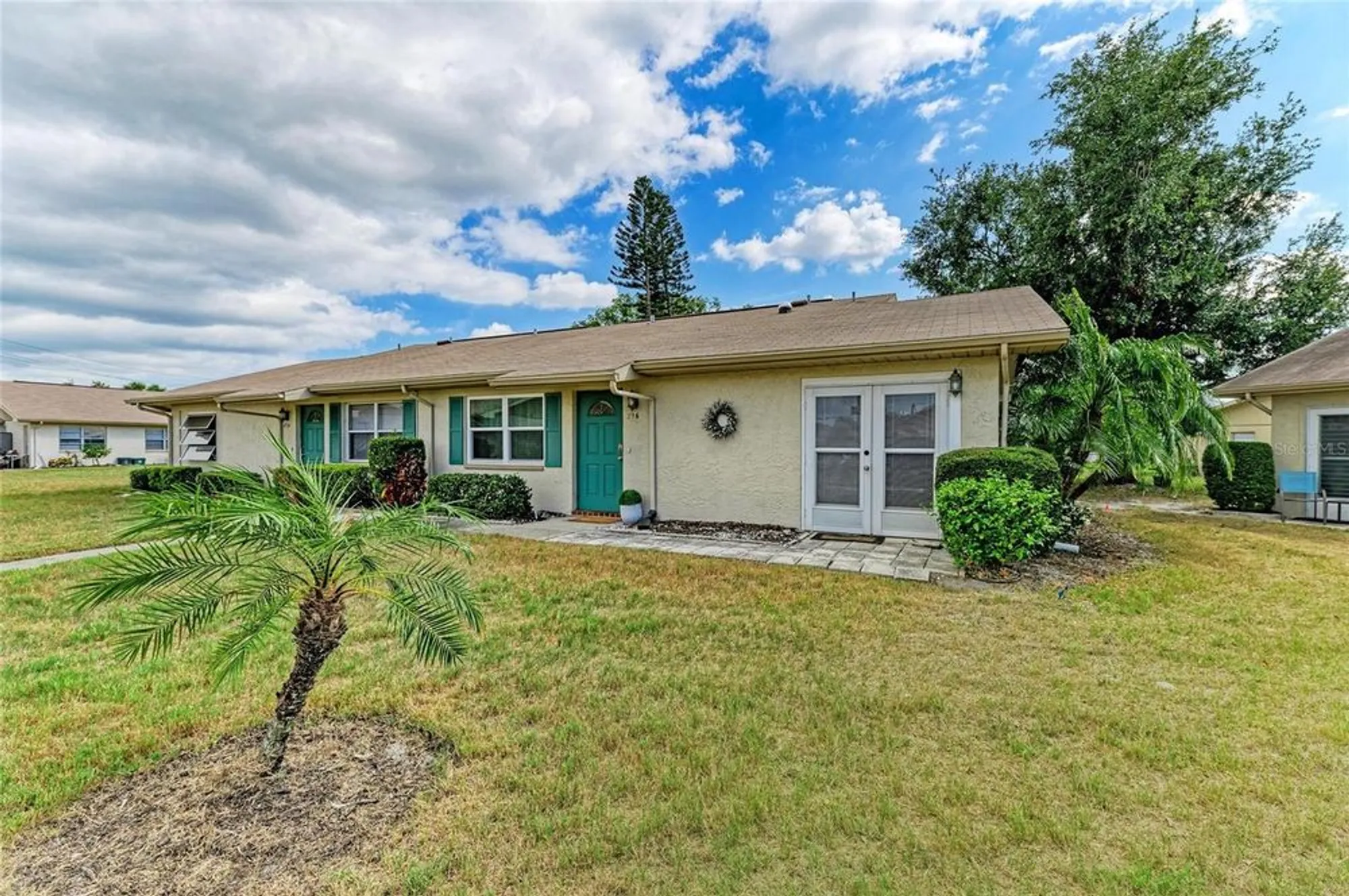 Property Slideshow image 31 of 46 | 1906 canterbury ln 16, Sun City Center, FL, 33573