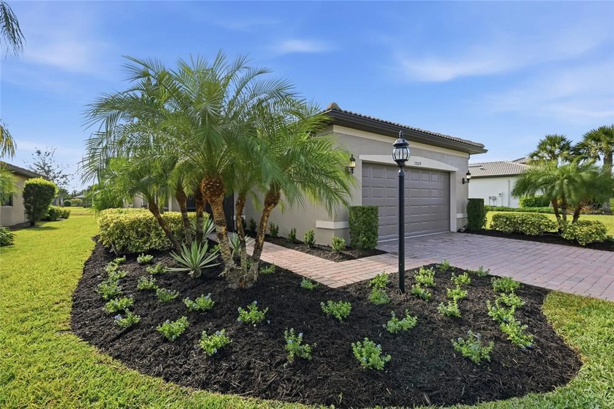 Property Slideshow image 3 of 56 | 17029 hampton falls ter, Bradenton, FL, 34202