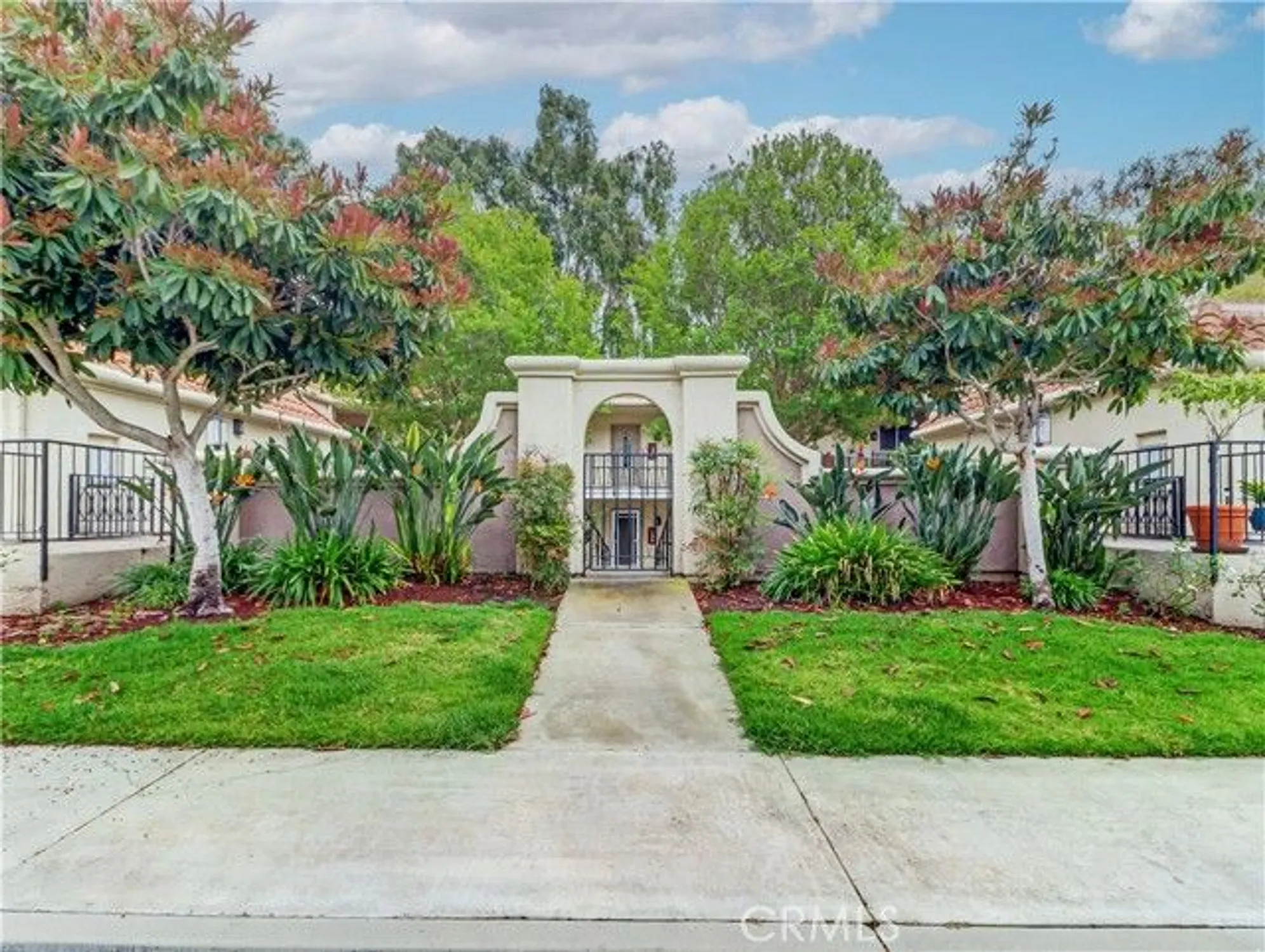 Property Slideshow image 4 of 43 | 5529 via la mesa c, Laguna Woods, CA, 92637