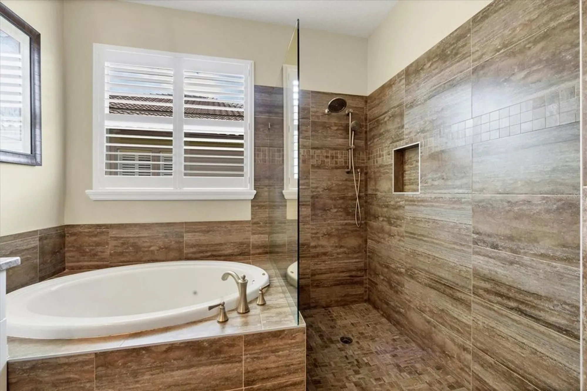 Property Slideshow image 27 of 90 | 1051 creek nine dr, North Port, FL, 34291