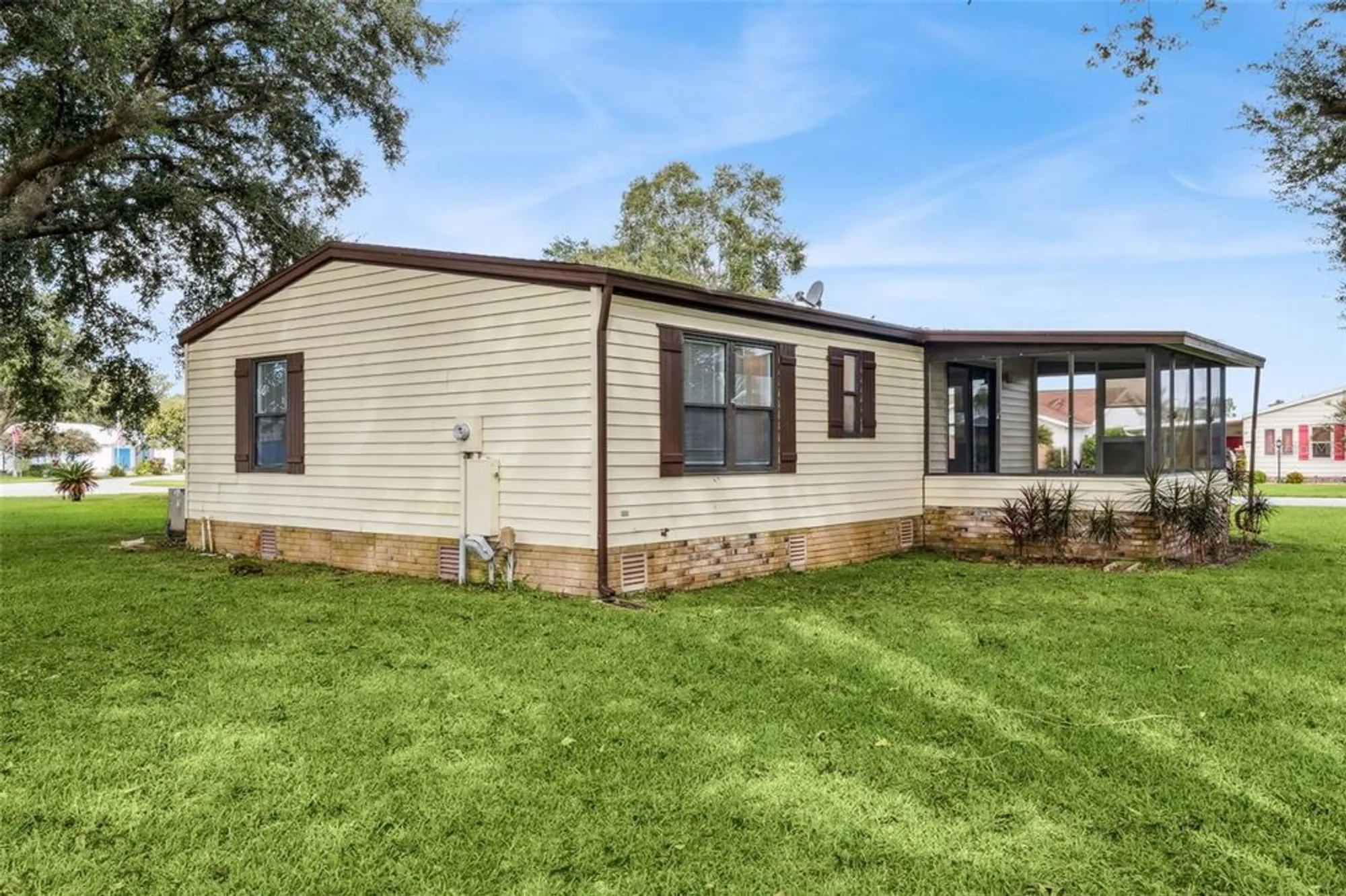 Property Slideshow image 21 of 42 | 24802 pine hl, Leesburg, FL, 34748