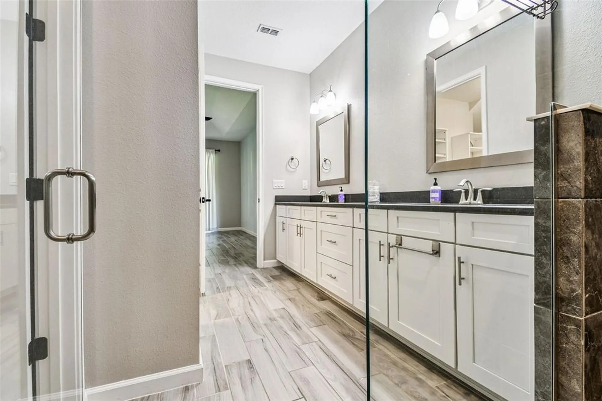 Property Slideshow image 27 of 96 | 5212 blossom cv, Bradenton, FL, 34211