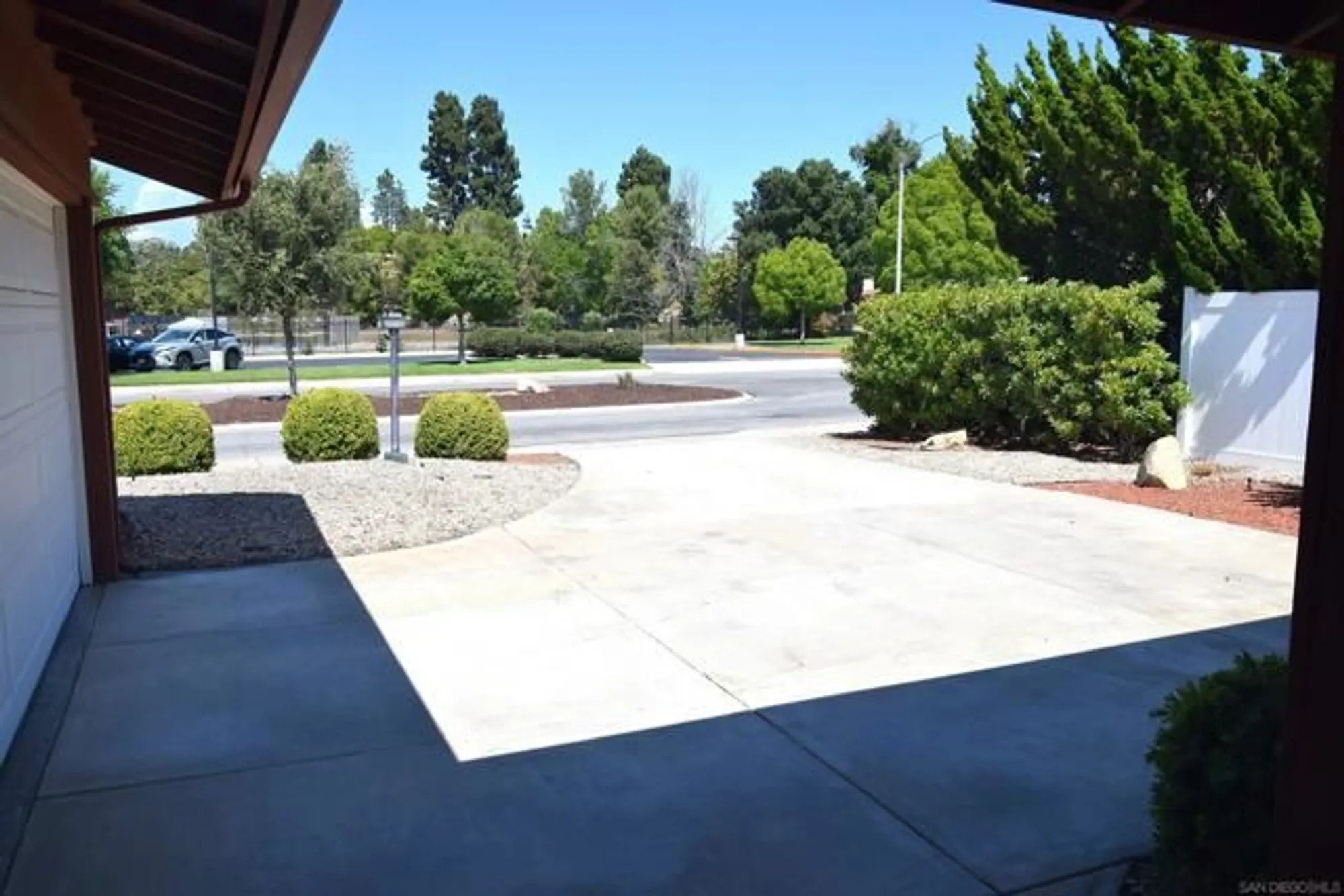 Property Slideshow image 30 of 56 | 16734 bernardo oaks dr, San Diego, CA, 92128