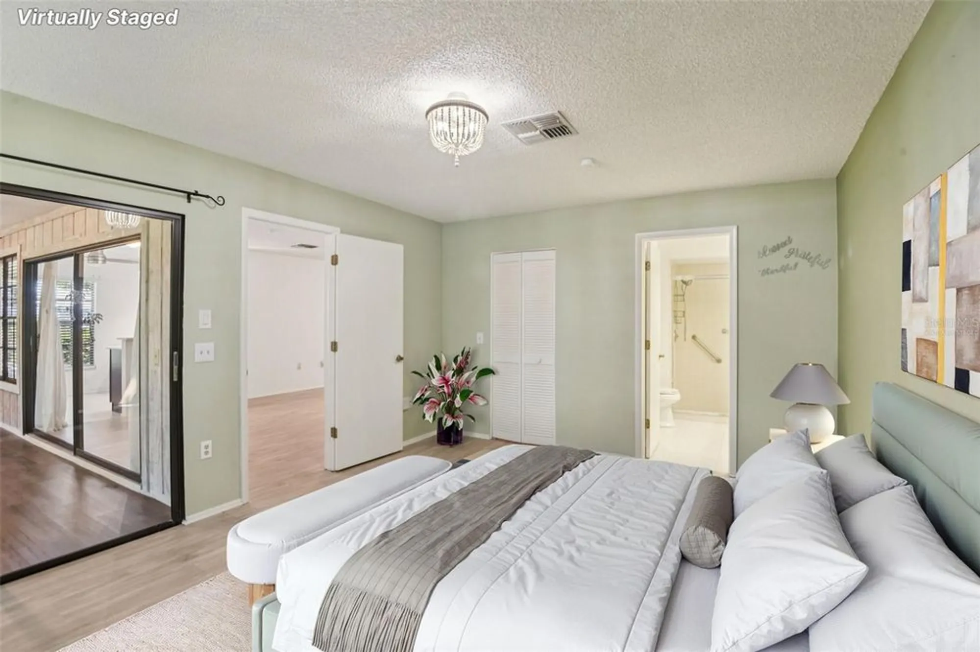 Property Slideshow image 13 of 31 | 2129 point o woods ct, Spring Hill, FL, 34606