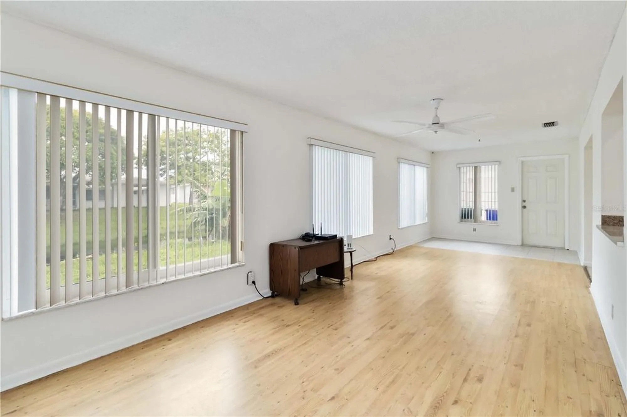 Property Slideshow image 12 of 57 | 735 nw 73rd ter, Margate, FL, 33063