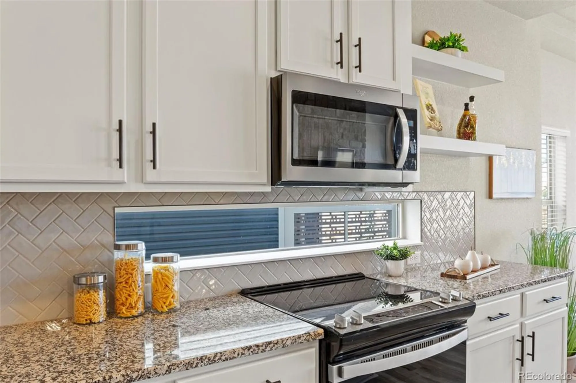 Property Slideshow image 9 of 50 | 6407 armdale hts, Colorado Springs, CO, 80927