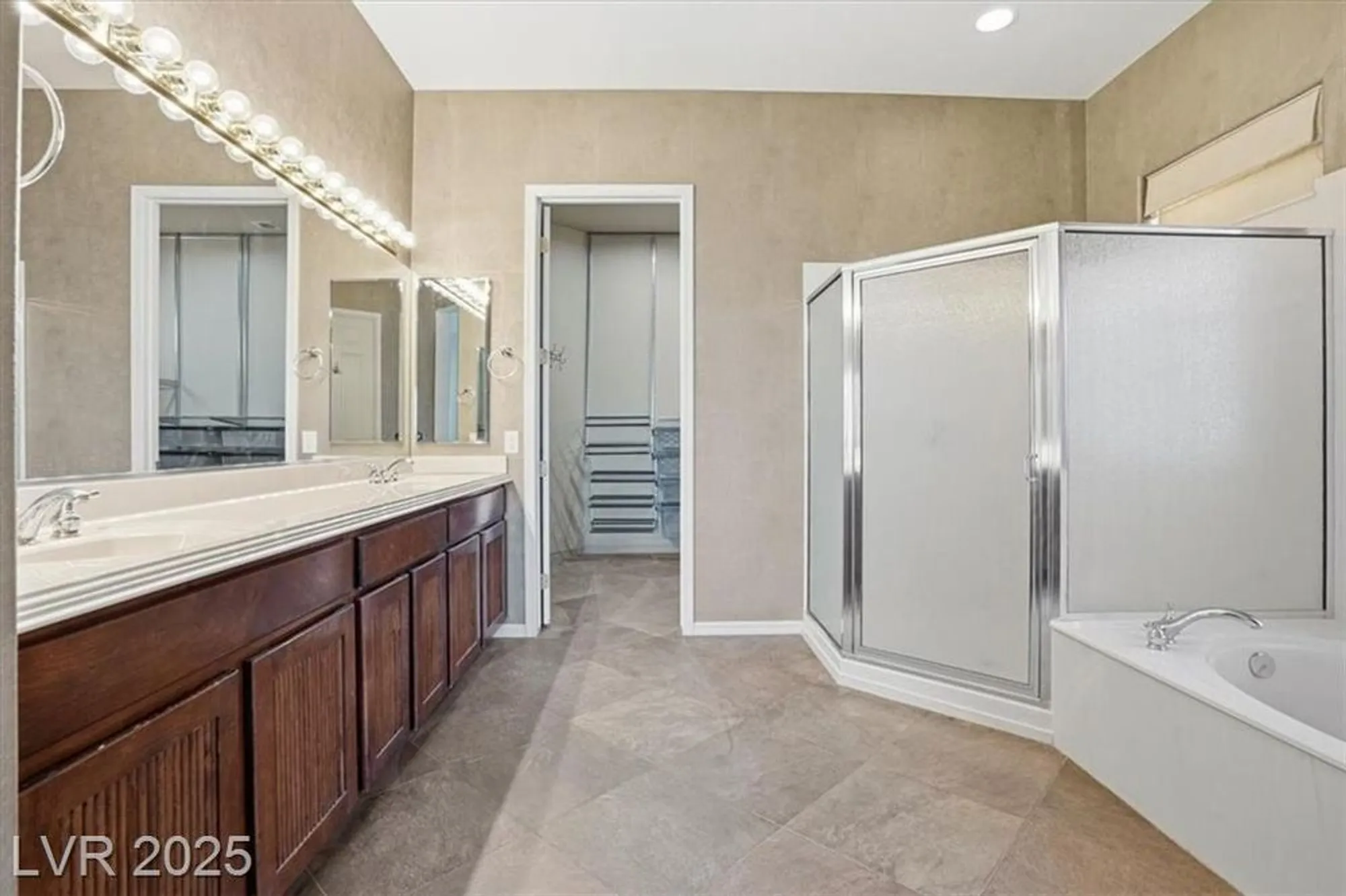 Property Slideshow image 23 of 56 | 2874 hartwick pines dr, Henderson, NV, 89052