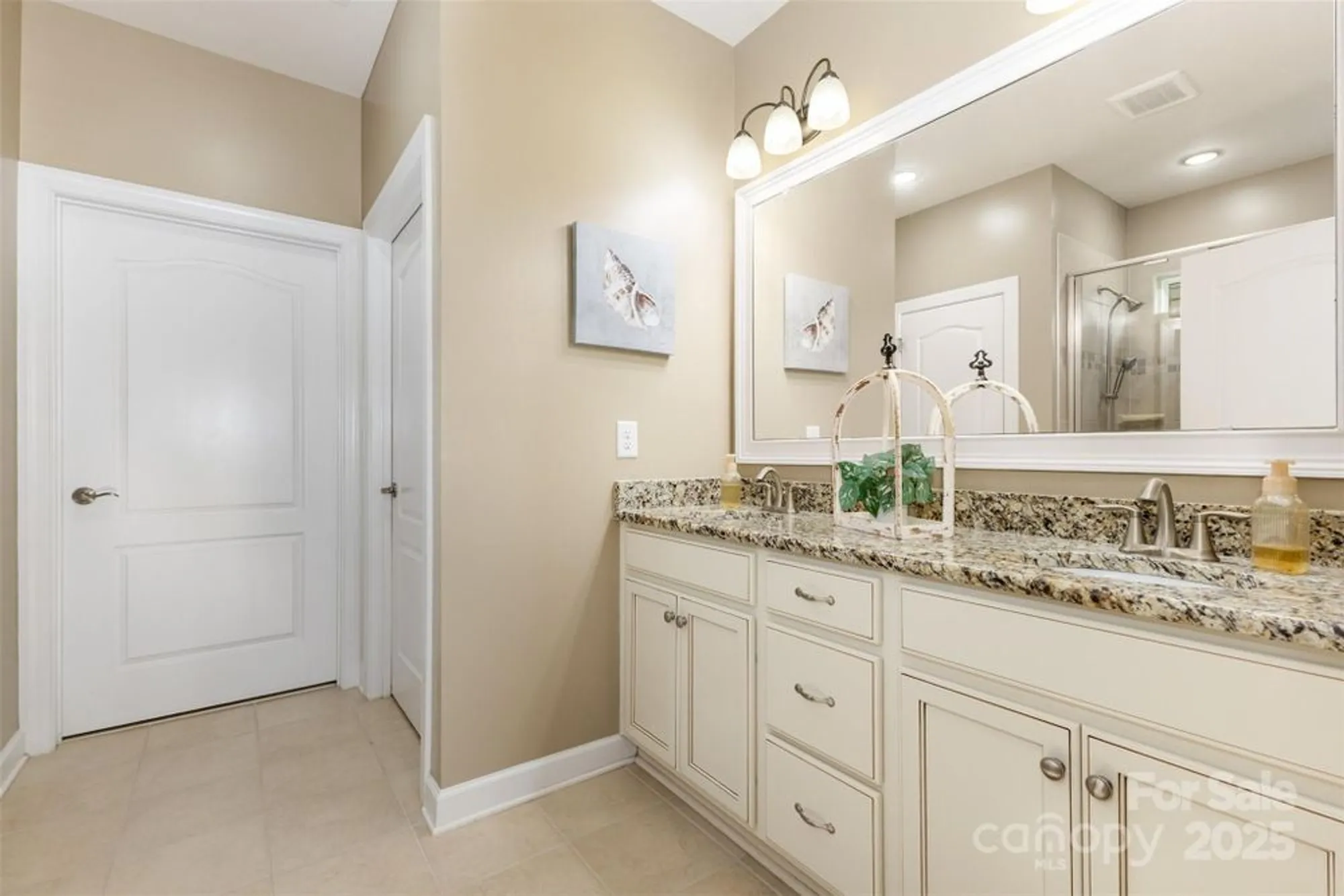 Property Slideshow image 20 of 48 | 3125 arches bluff cir, Lancaster, SC, 29720
