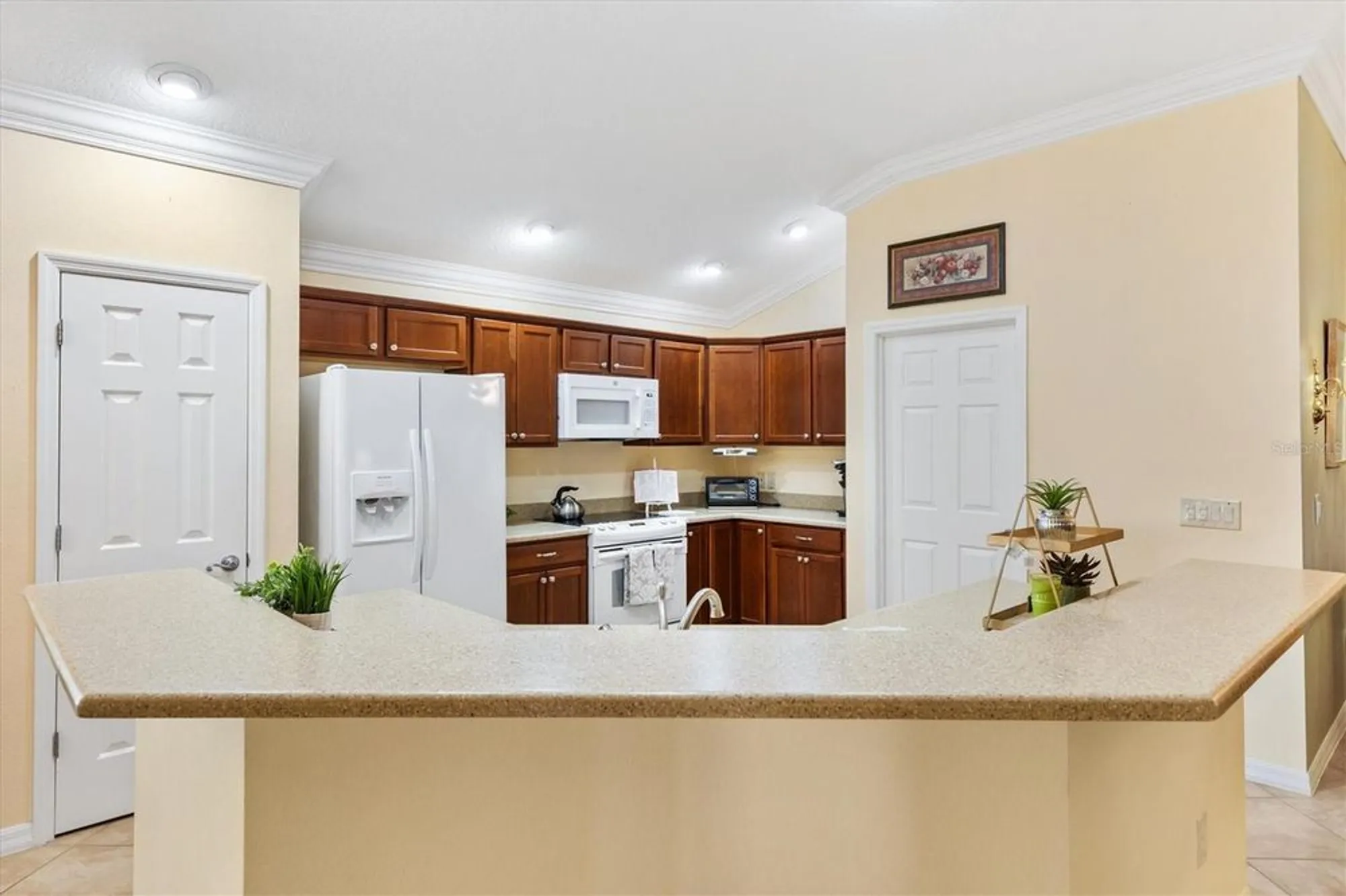 Property Slideshow image 14 of 35 | 933 folkstone way, The Villages, FL, 32162