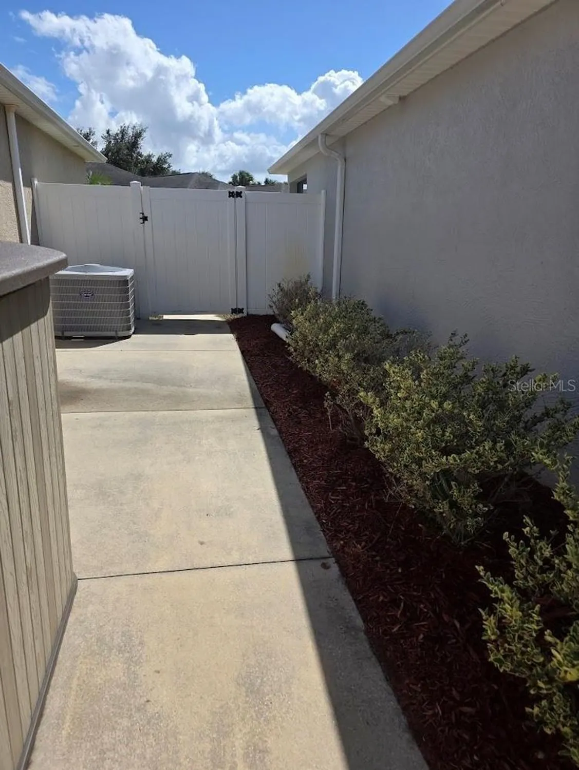 Property Slideshow image 19 of 24 | 2149 sandalwood pl, The Villages, FL, 32163