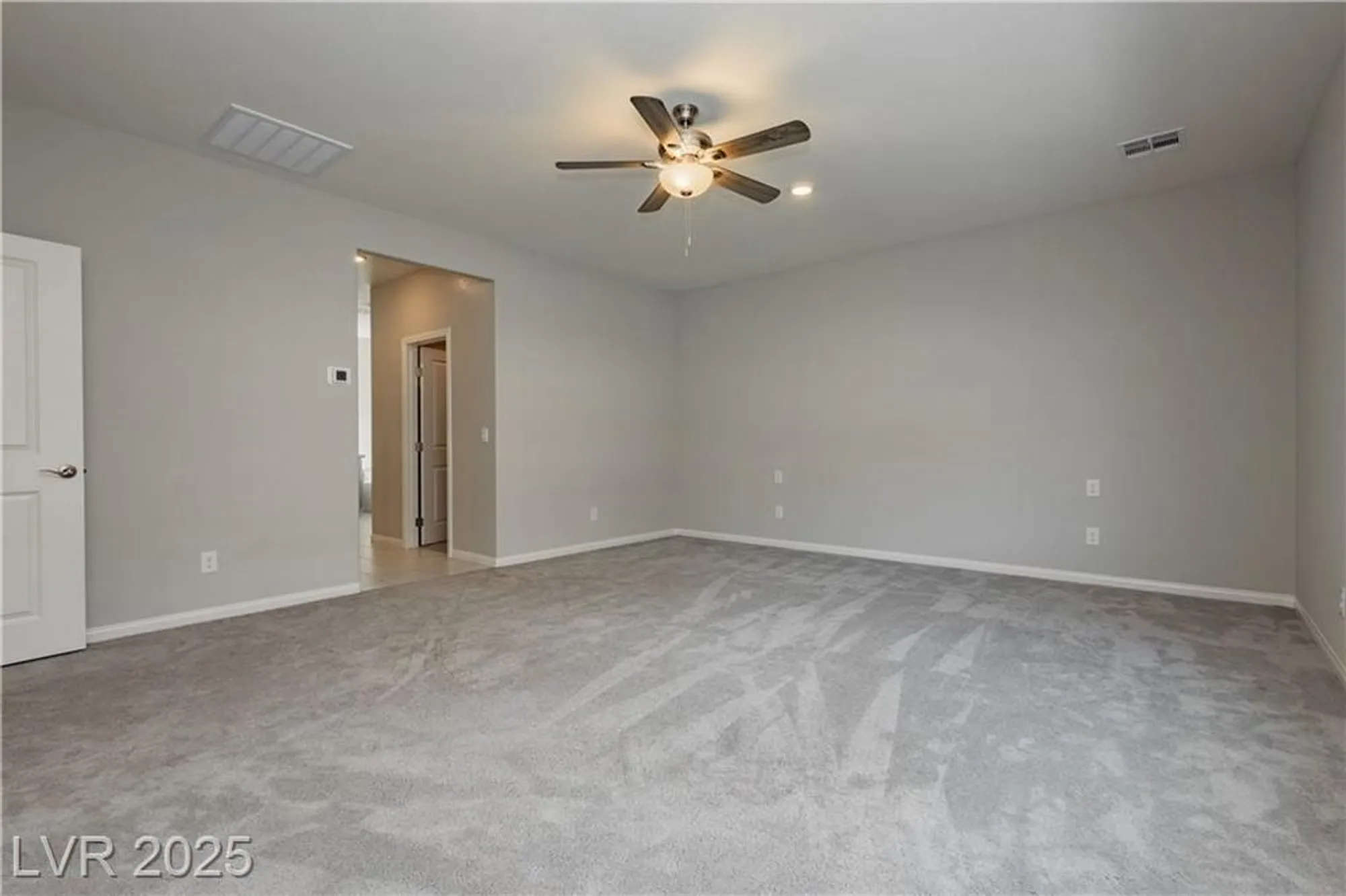 Property Slideshow image 12 of 47 | 7511 phoenix falls st, North Las Vegas, NV, 89084
