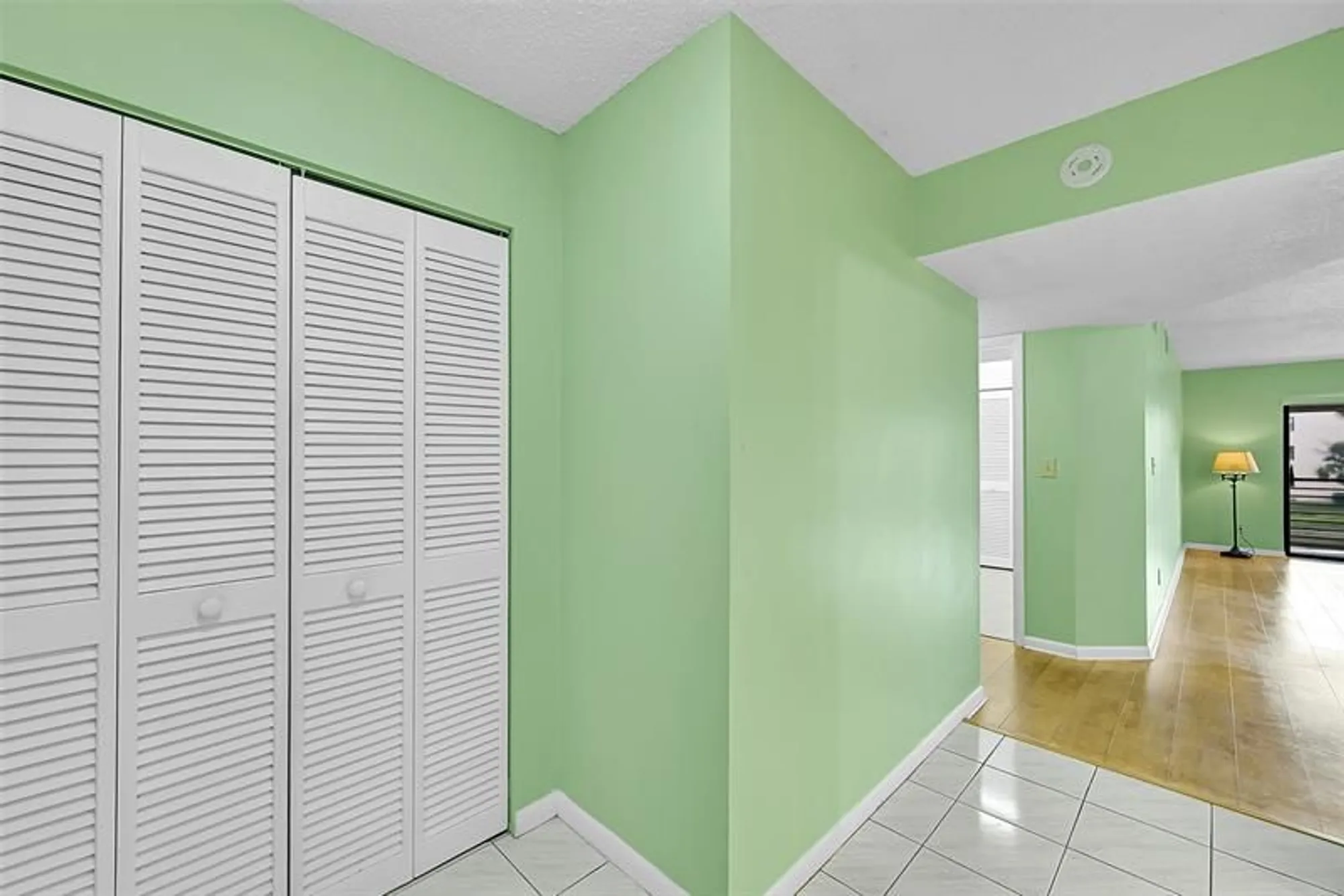 Property Slideshow image 8 of 64 | 4940 e sabal palm blvd apt 202, Tamarac, FL, 33319