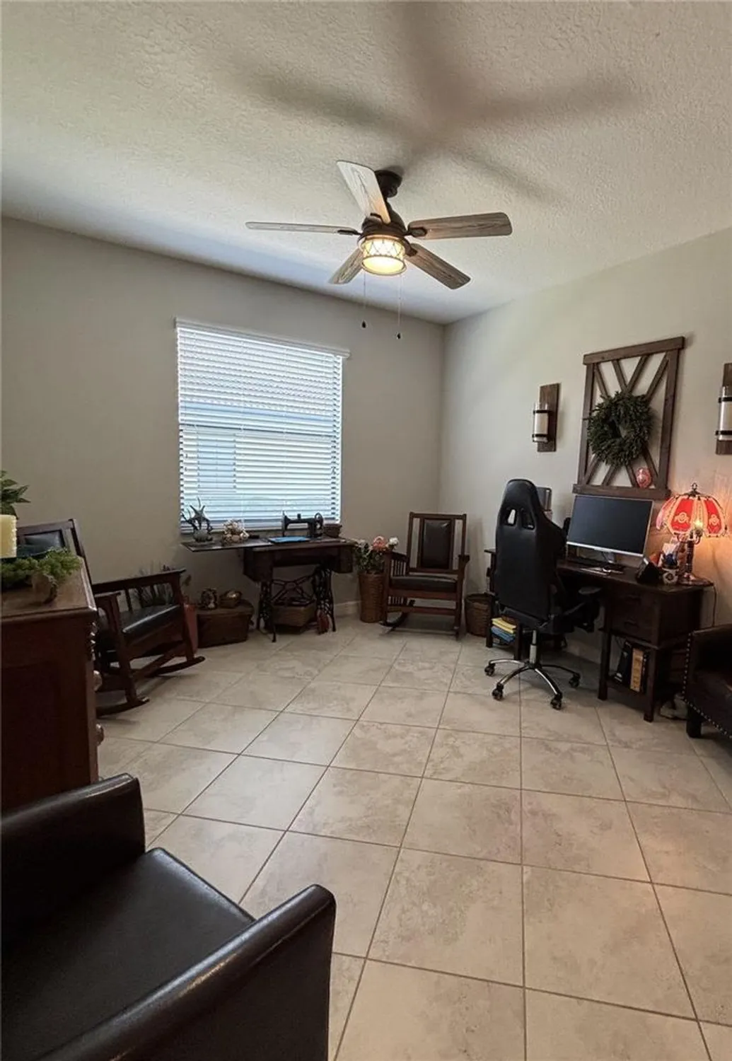 Property Slideshow image 14 of 49 | 16840 whisper elm st, Wimauma, FL, 33598