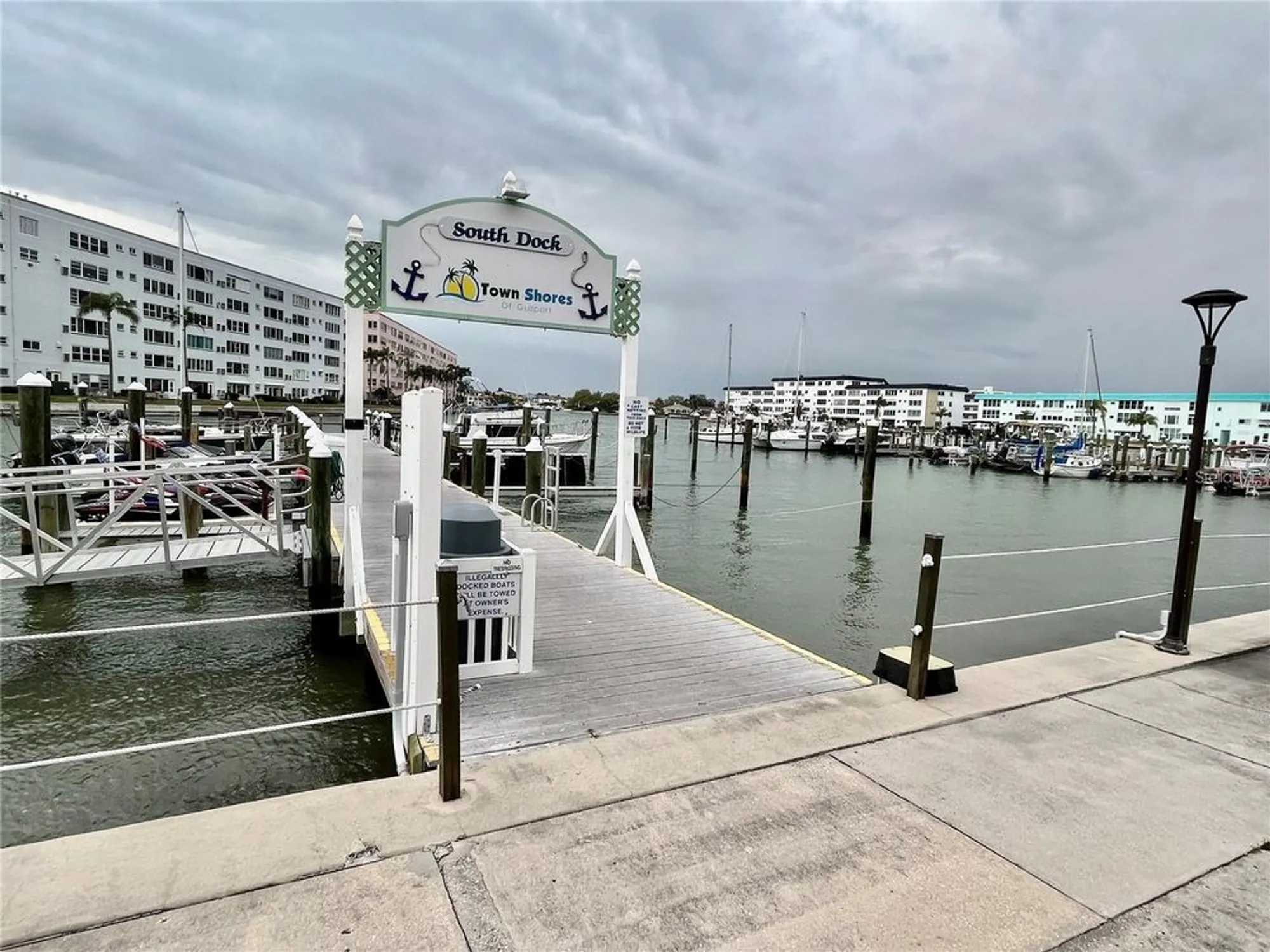 Property Slideshow image 27 of 39 | 5925 shore blvd 215, Gulfport, FL, 33707